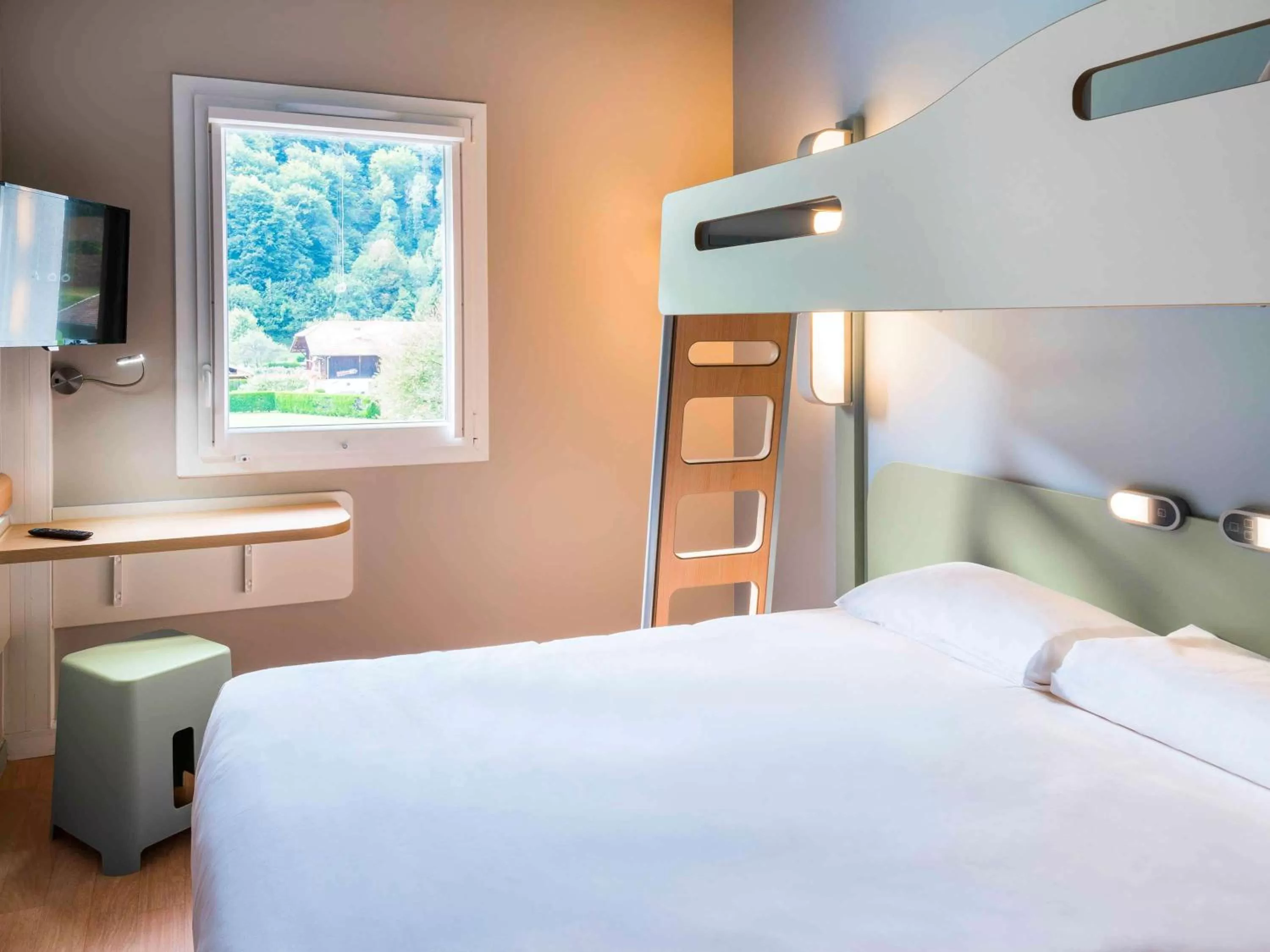 Triple Room with Bunk Bed in Ibis Budget Sallanches