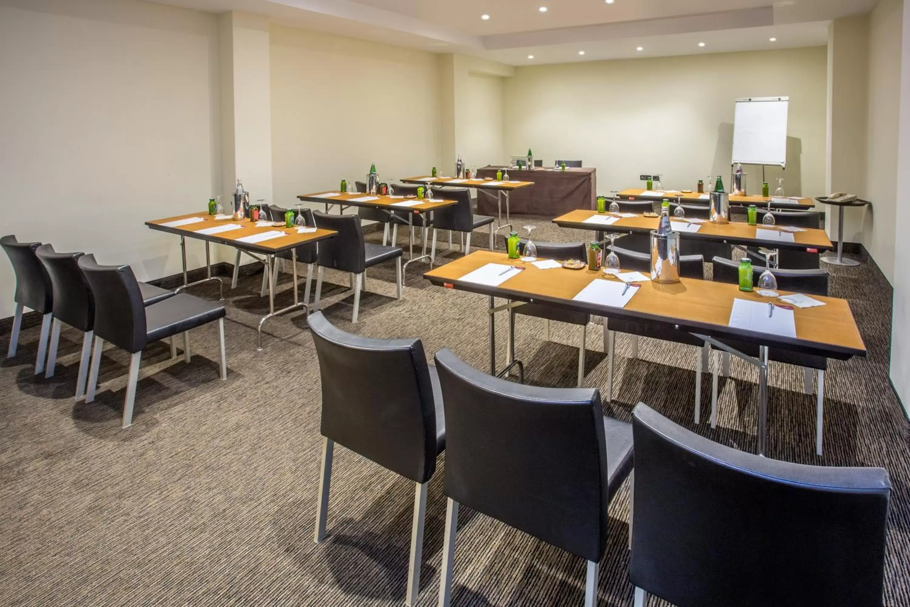 Meeting/conference room, Restaurant/Places to Eat in Crowne Plaza Rome St. Peter's, an IHG Hotel
