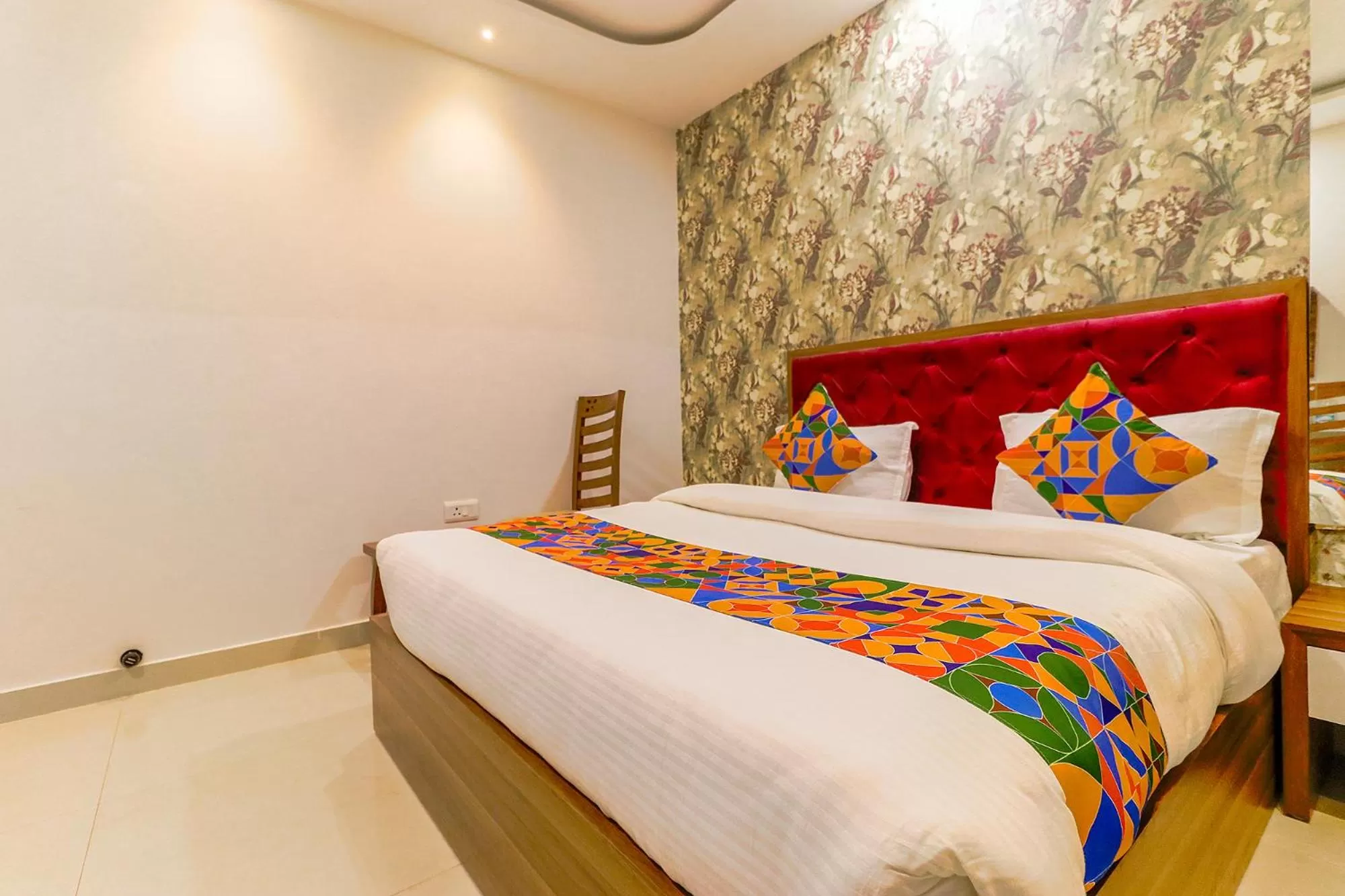 Bed in FabHotel Golden Velvet