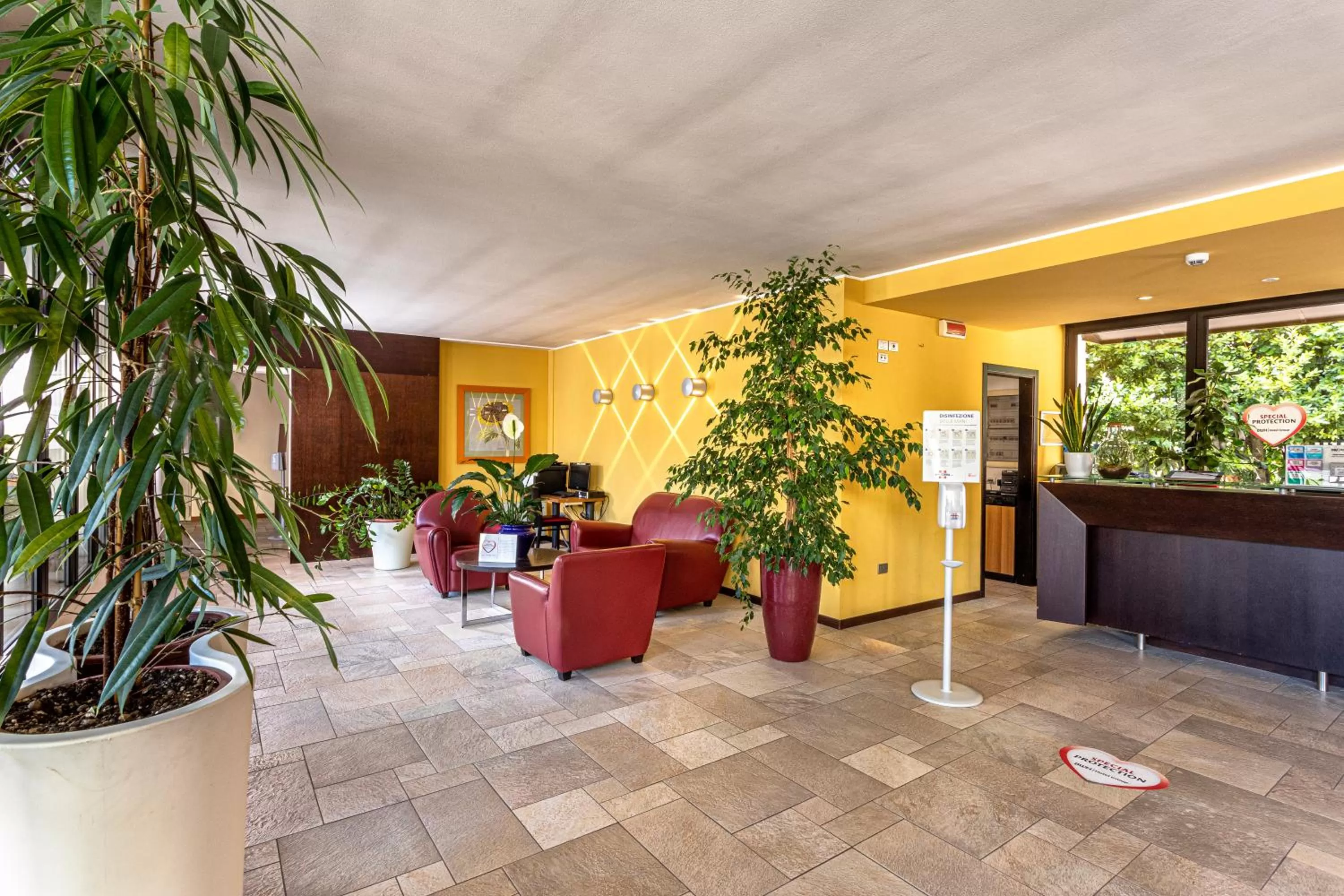 Lobby or reception in BEST WESTERN Titian Inn Hotel Treviso