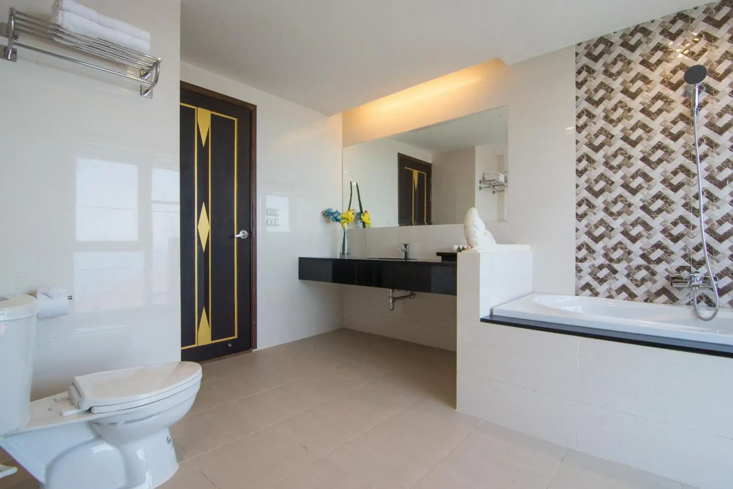 Bathroom in Royal Heritage Pavilion Jomtien Hotel