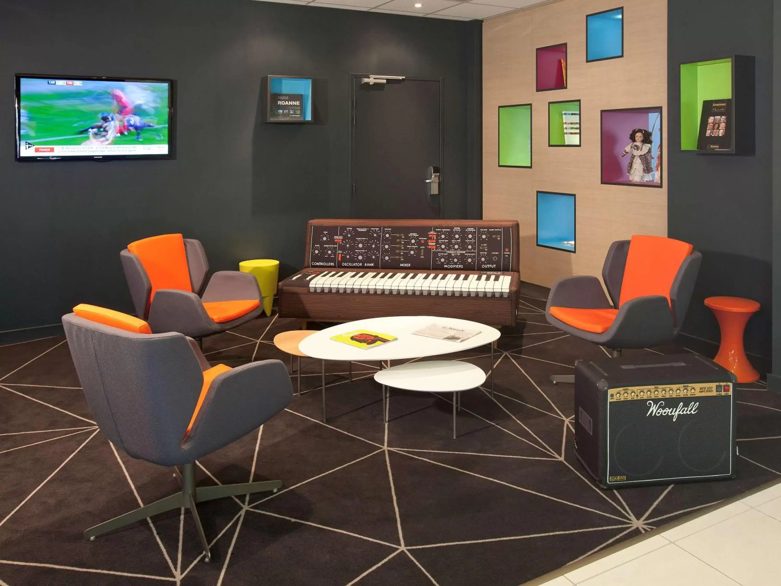 Lounge or bar, Lobby/Reception in ibis Styles Roanne Centre Gare