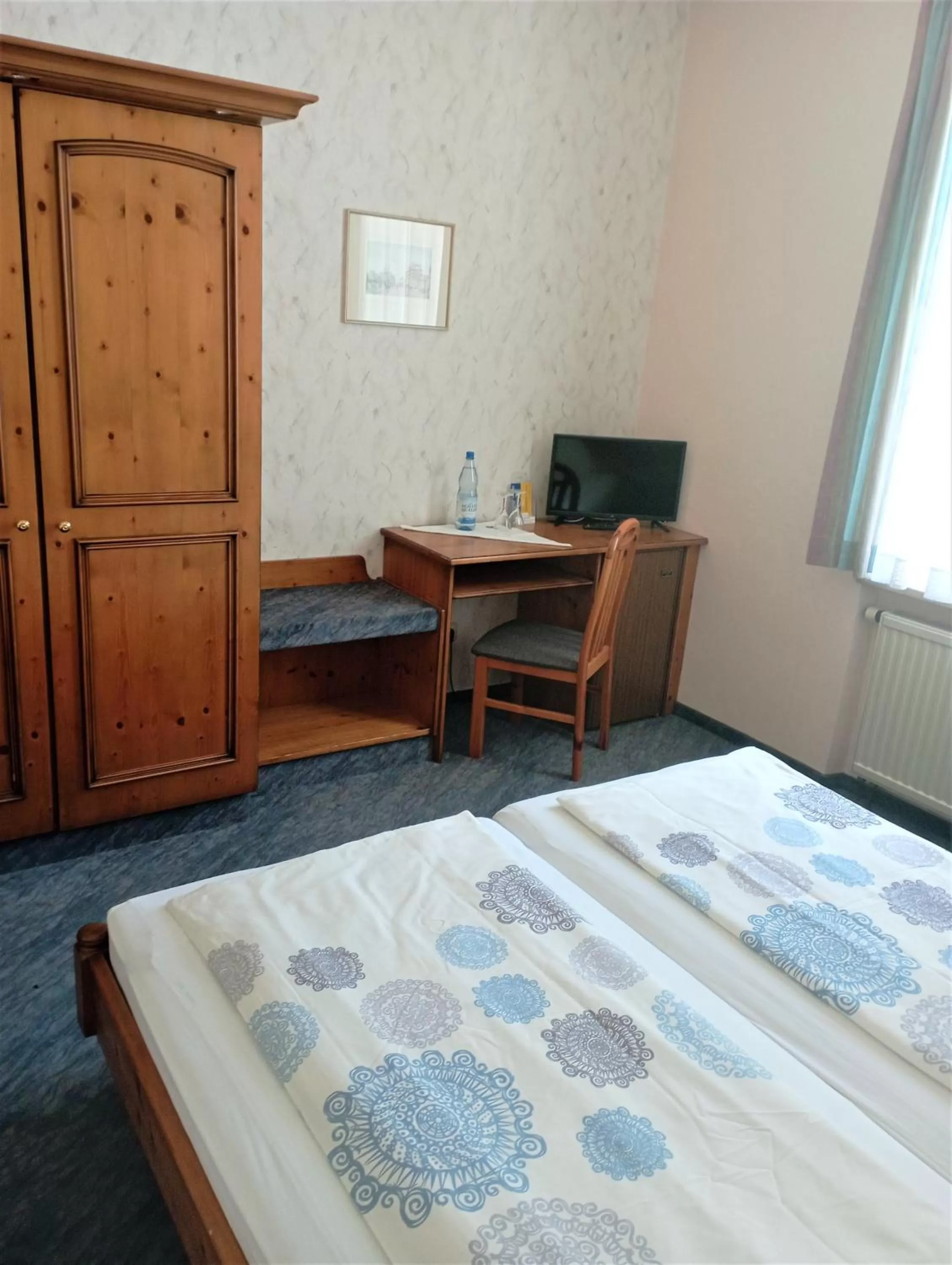 Photo of the whole room, Bed in Hotel-Restaurant-Krone