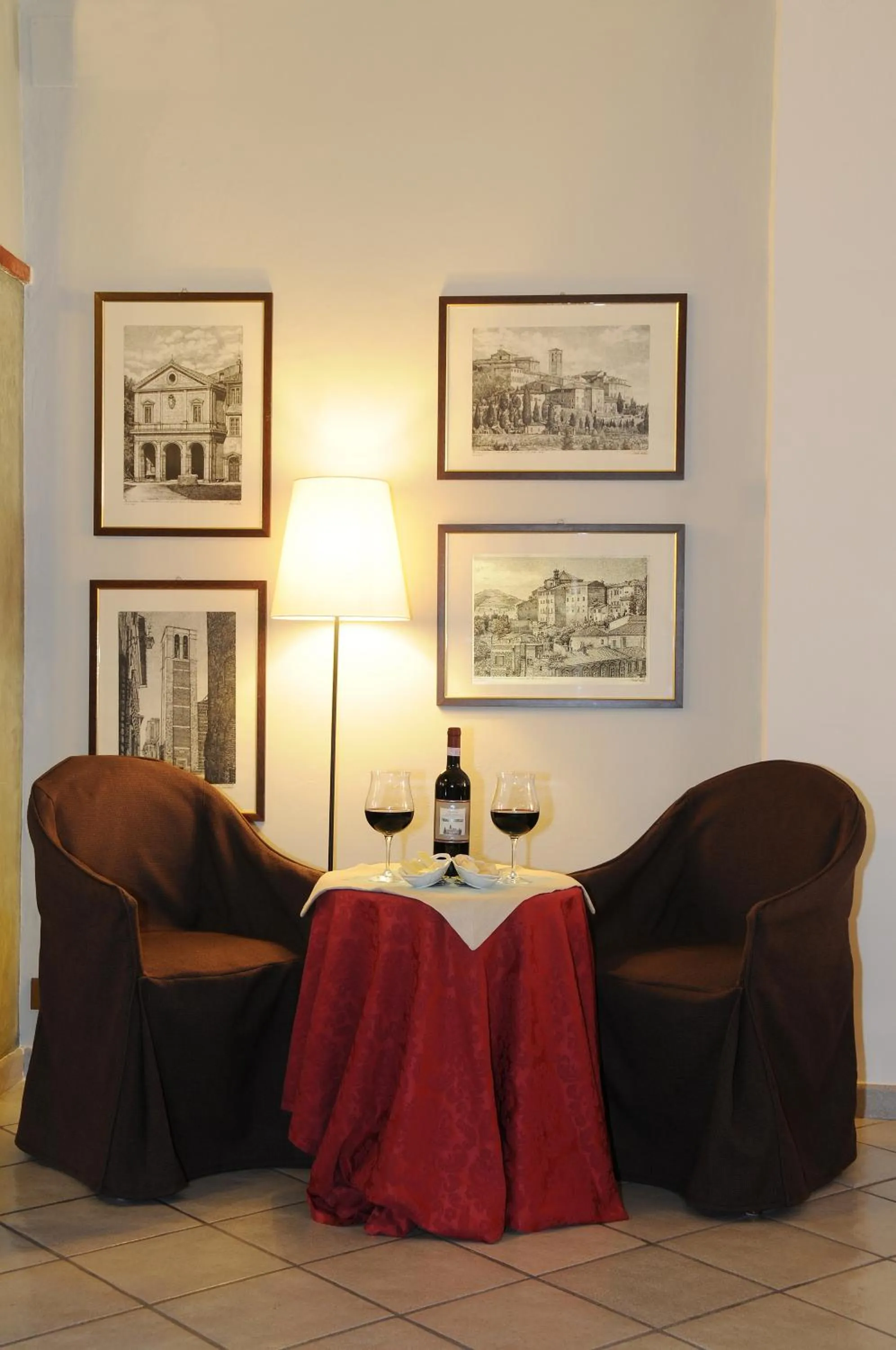 Seating area in Albergo Duomo
