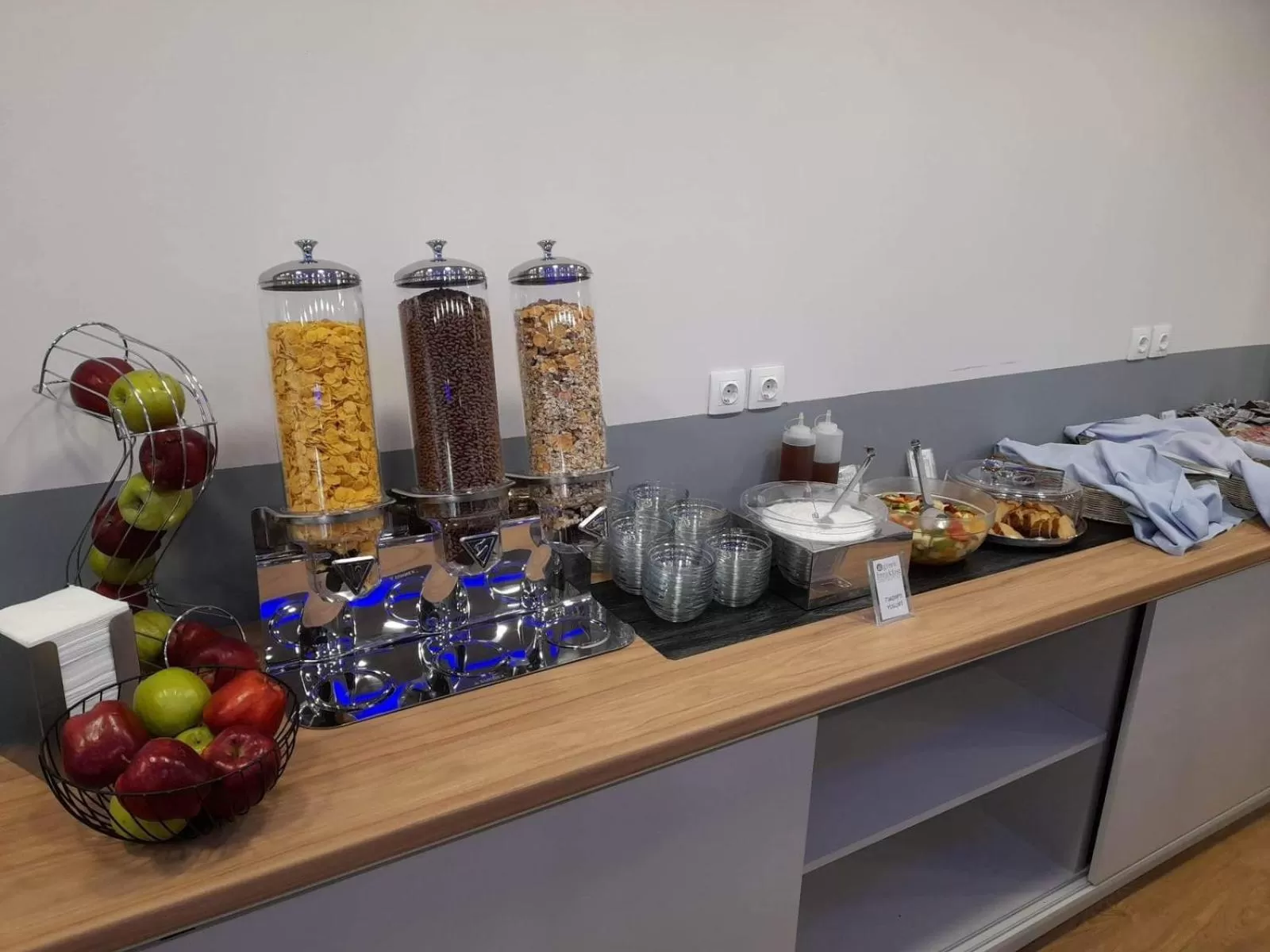 Food and drinks in Hotel Lido