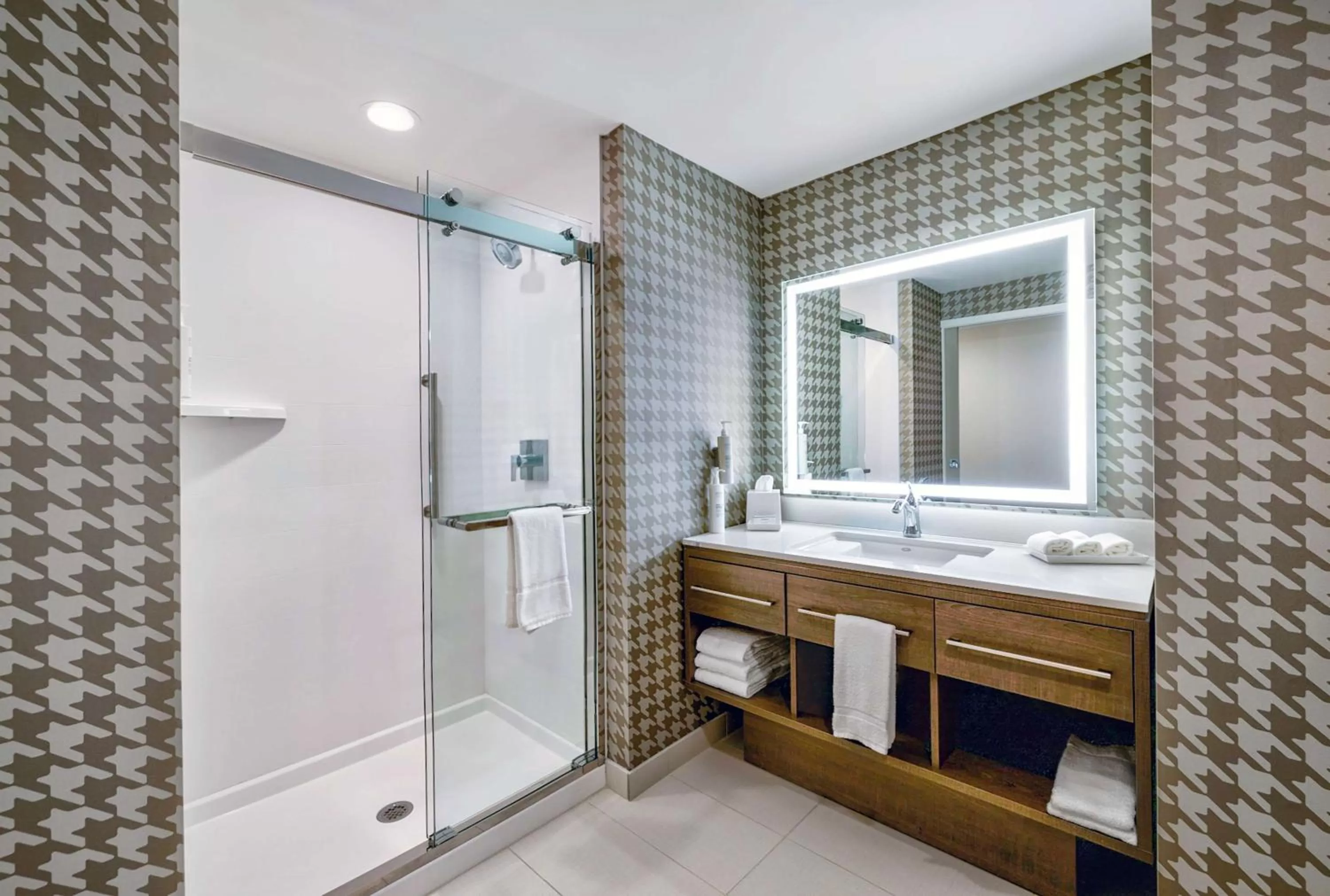 Bathroom in Home2 Suites by Hilton Minneapolis Downtown