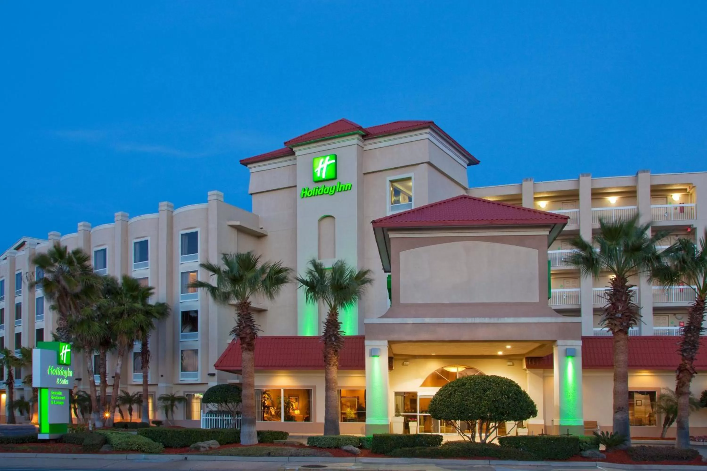 Property building in Holiday Inn Hotel & Suites Daytona Beach On The Ocean by IHG