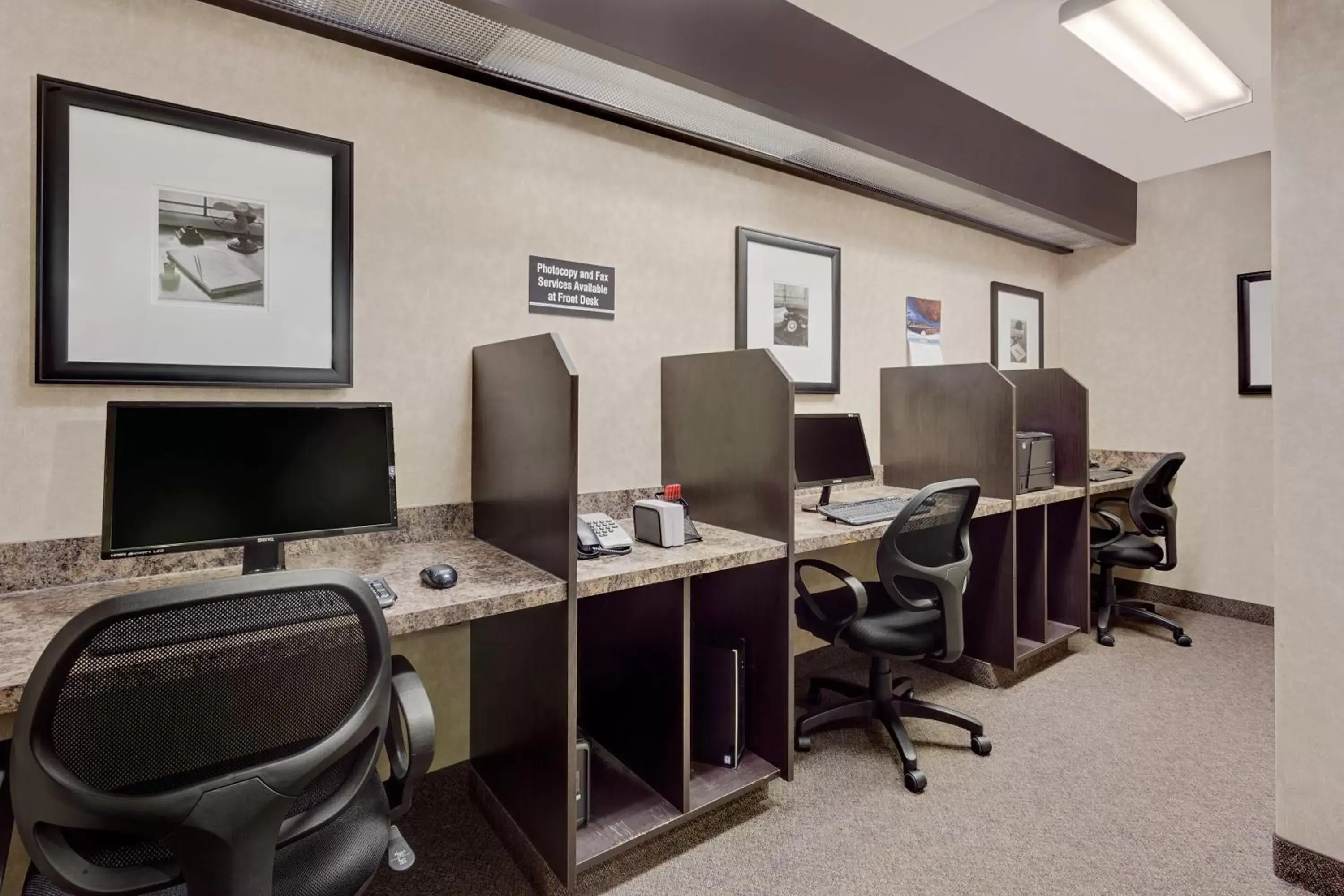 Business facilities, Business Area/Conference Room in Ramada by Wyndham Stettler