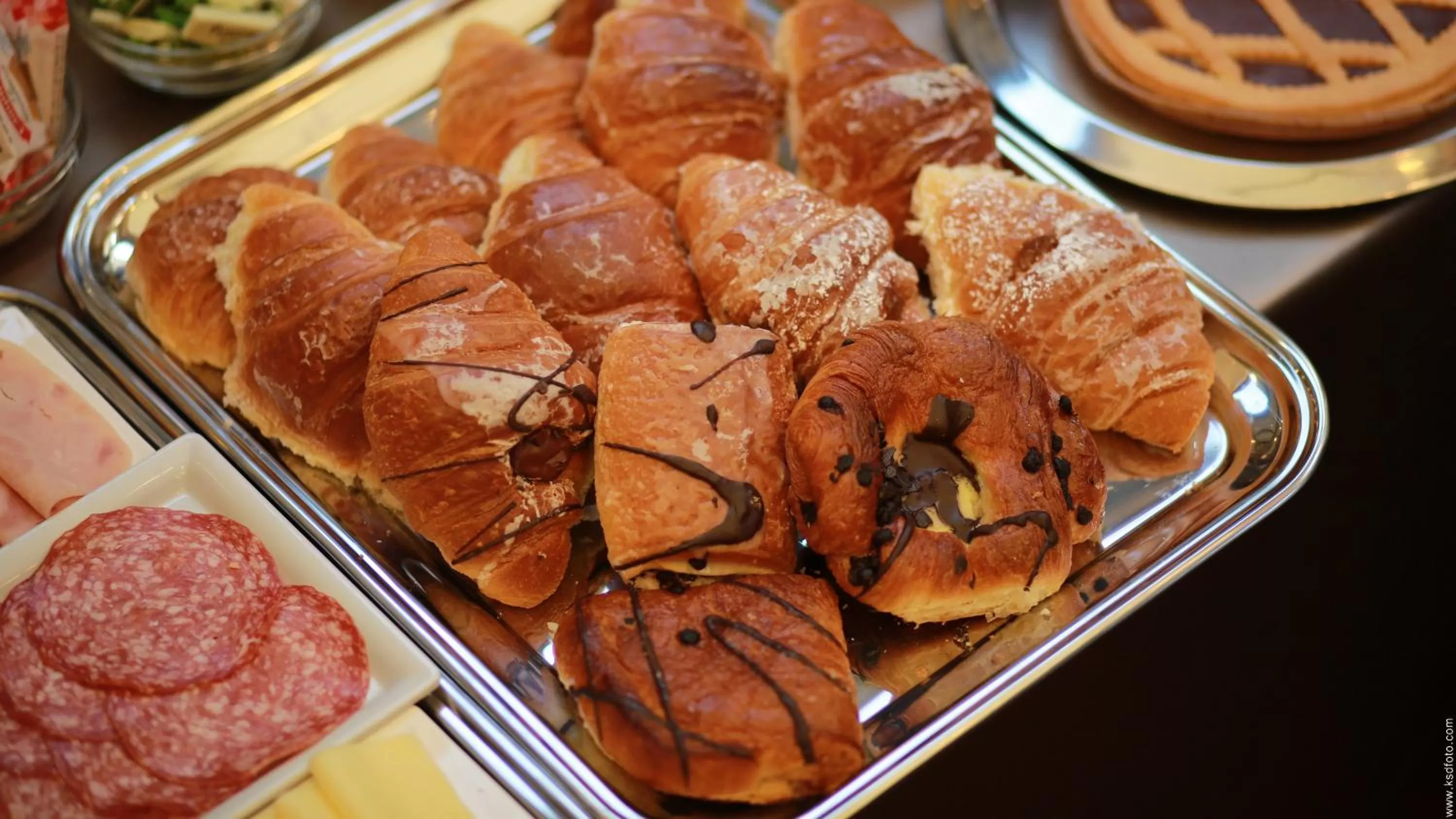 Food and drinks in Hotel Giolitti Smart