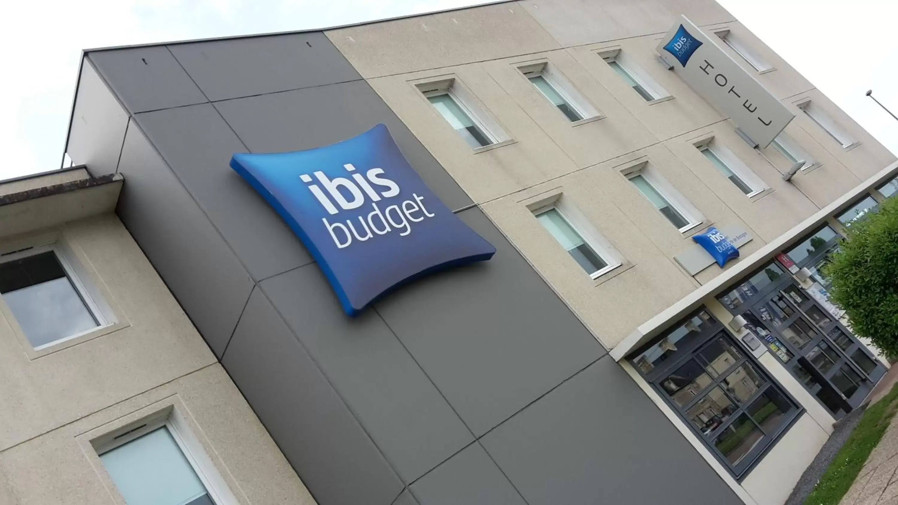 Property Building in ibis budget Caen Porte de Bretagne