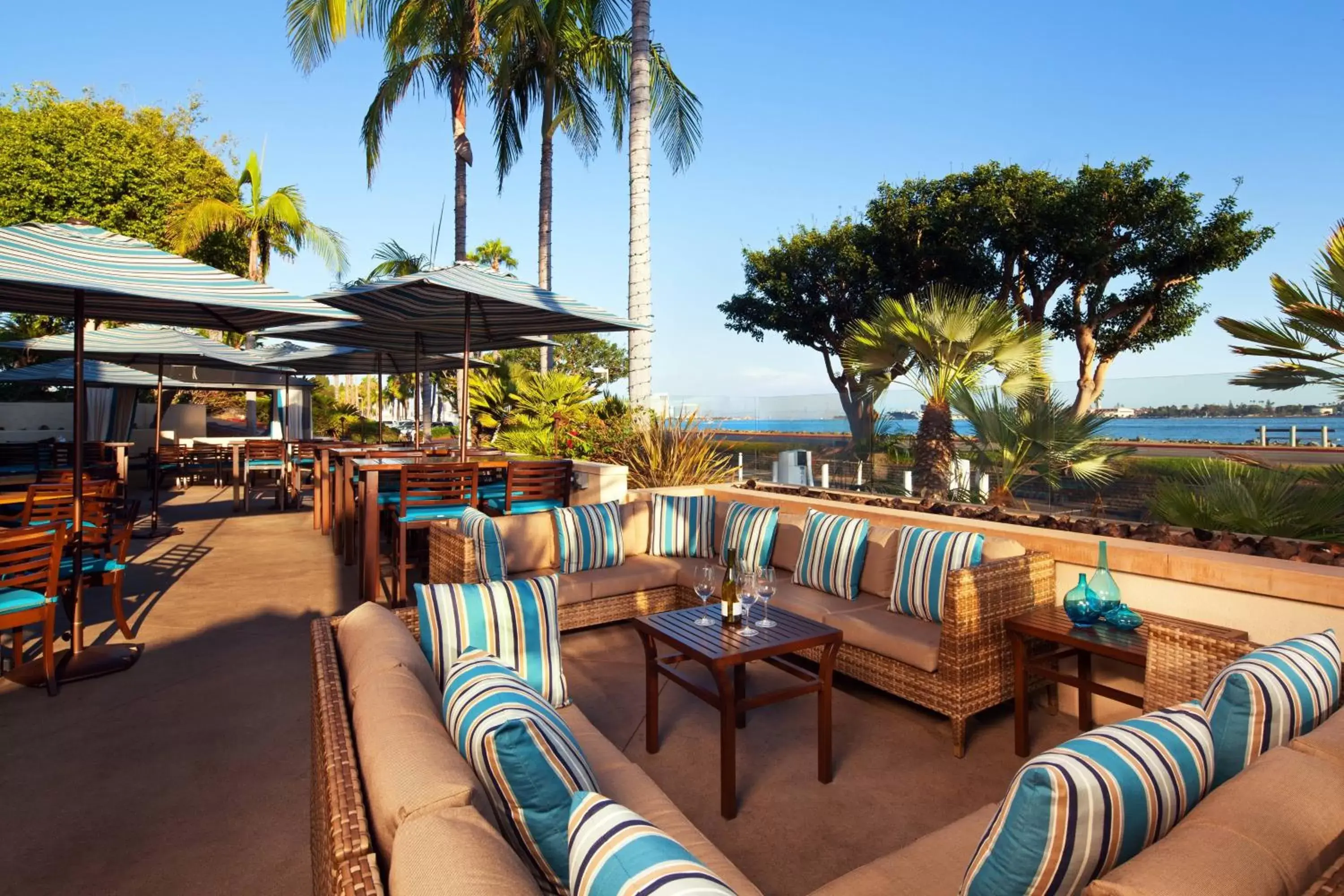 Lounge or bar, Restaurant/Places to Eat in Sheraton San Diego Hotel & Marina