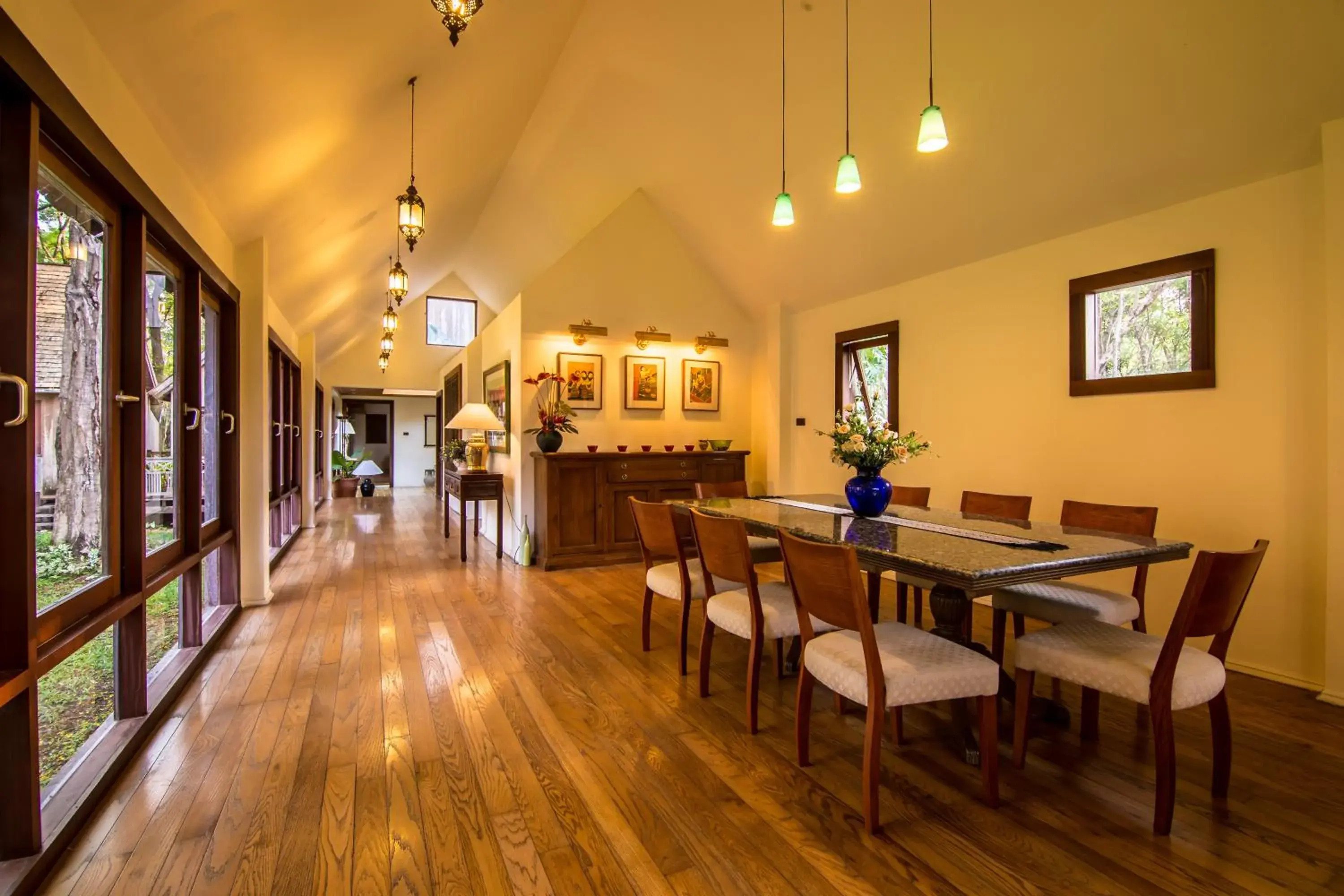 Dining area in Teakwood villa