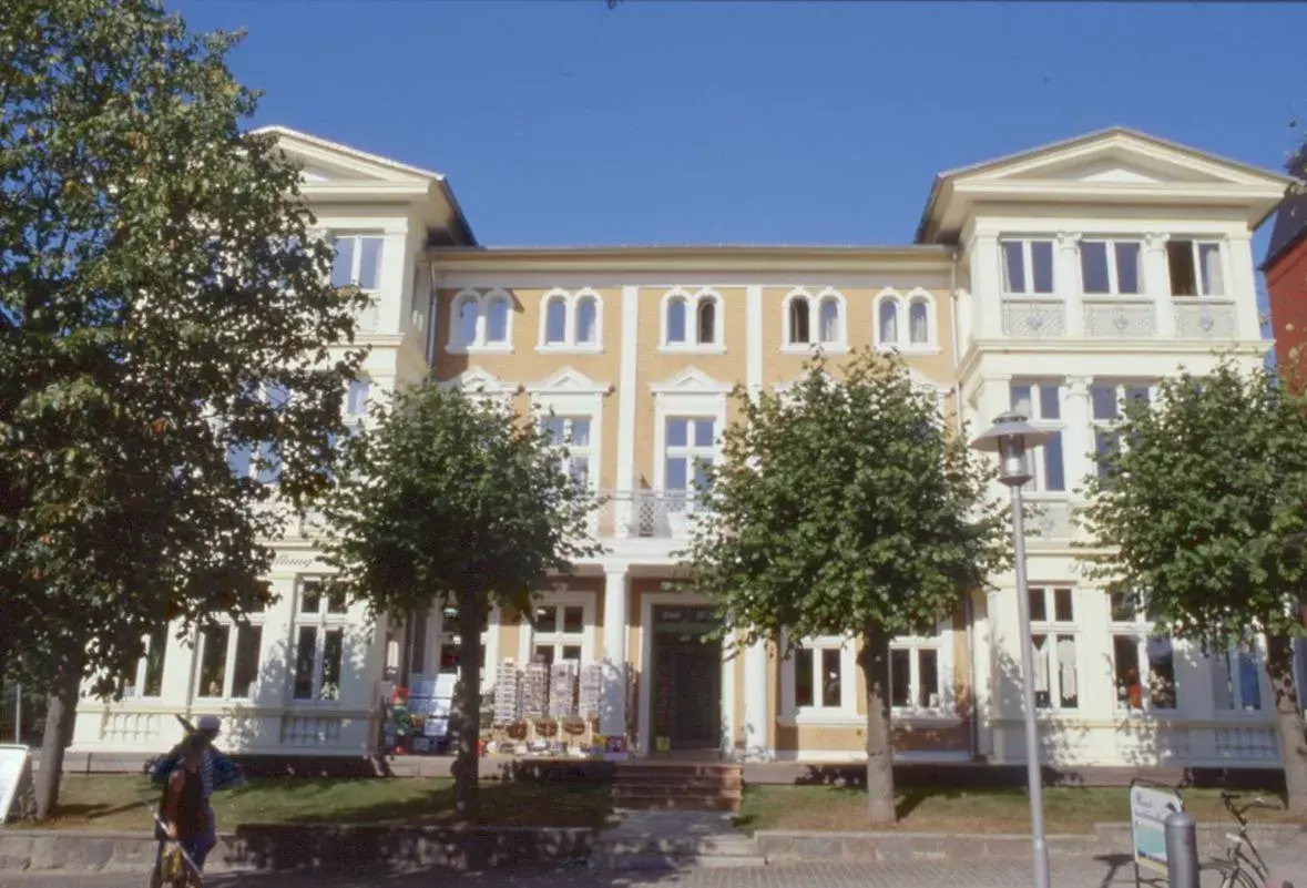 Property Building in Strandvilla Viktoria - Anbau vom Strandhotel Preussenhof