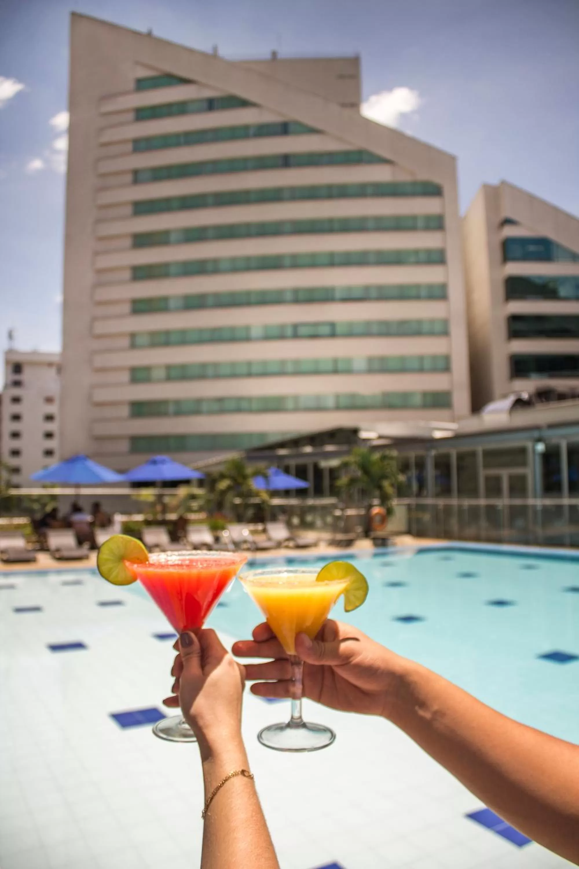 Swimming pool in Hotel San Fernando Plaza