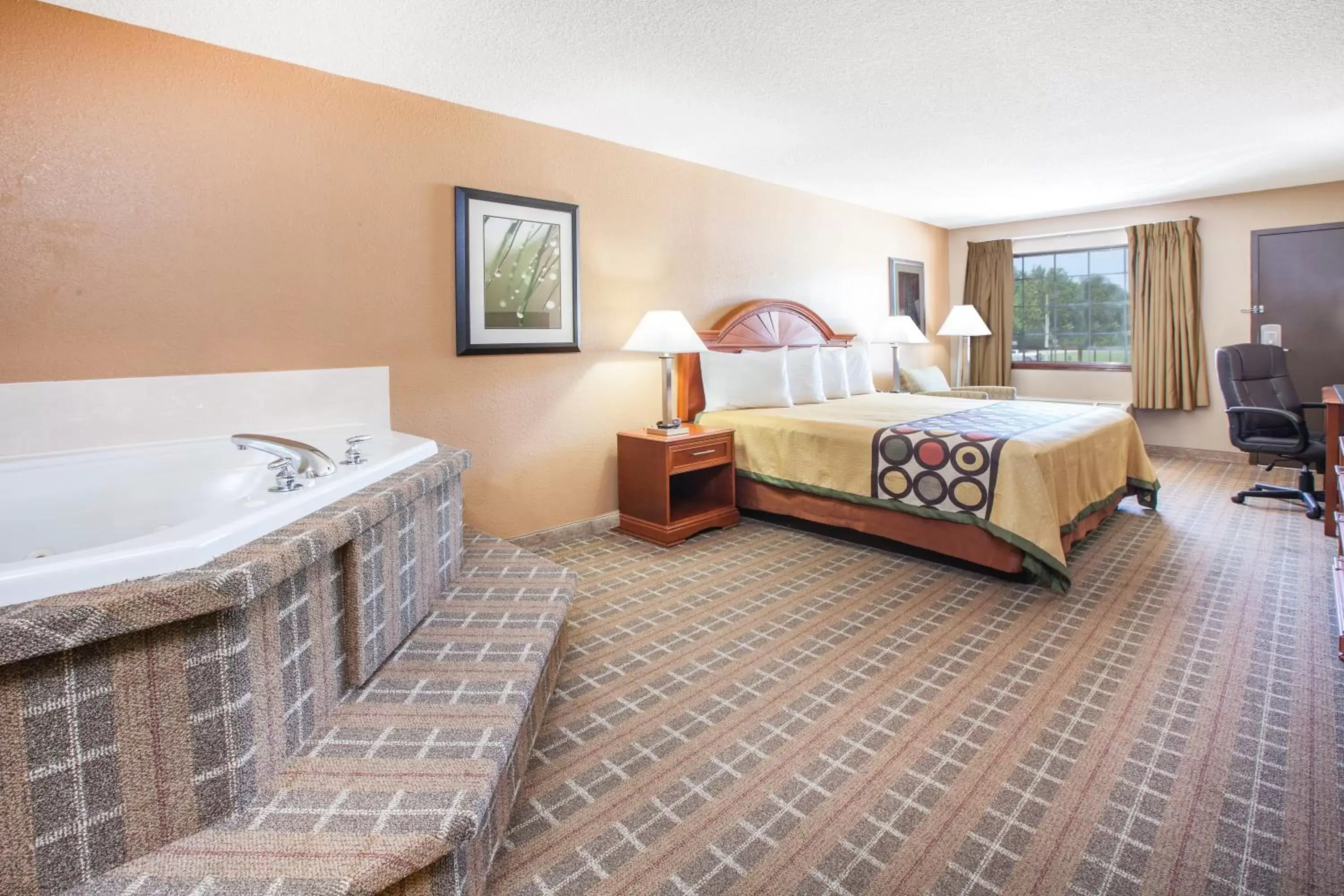 King Studio Suite - Non-Smoking in Super 8 by Wyndham Clinton King Studio Suite - Non-Smoking in Super 8 by Wyndham Clinton