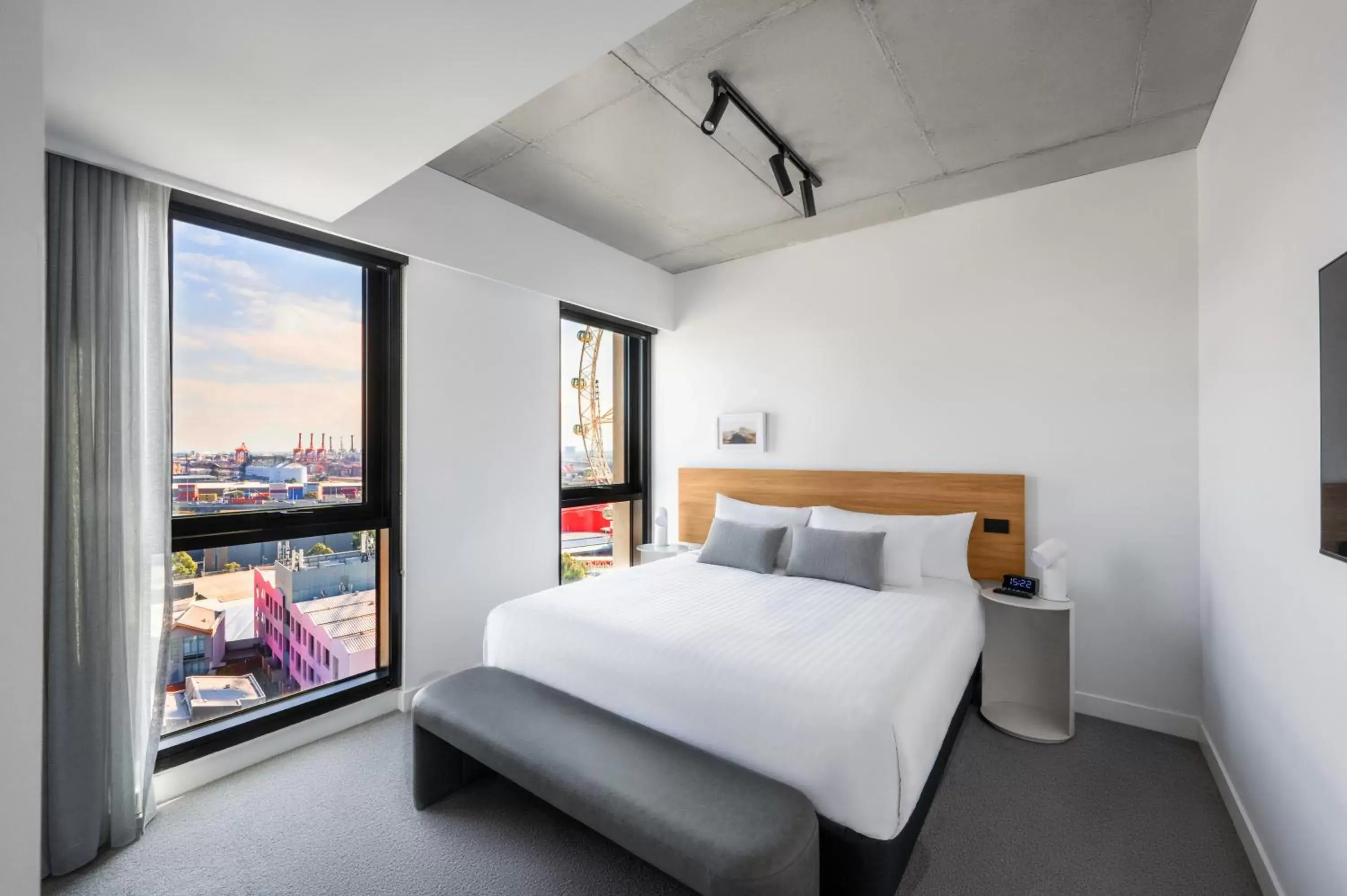 Bedroom in Nesuto Docklands