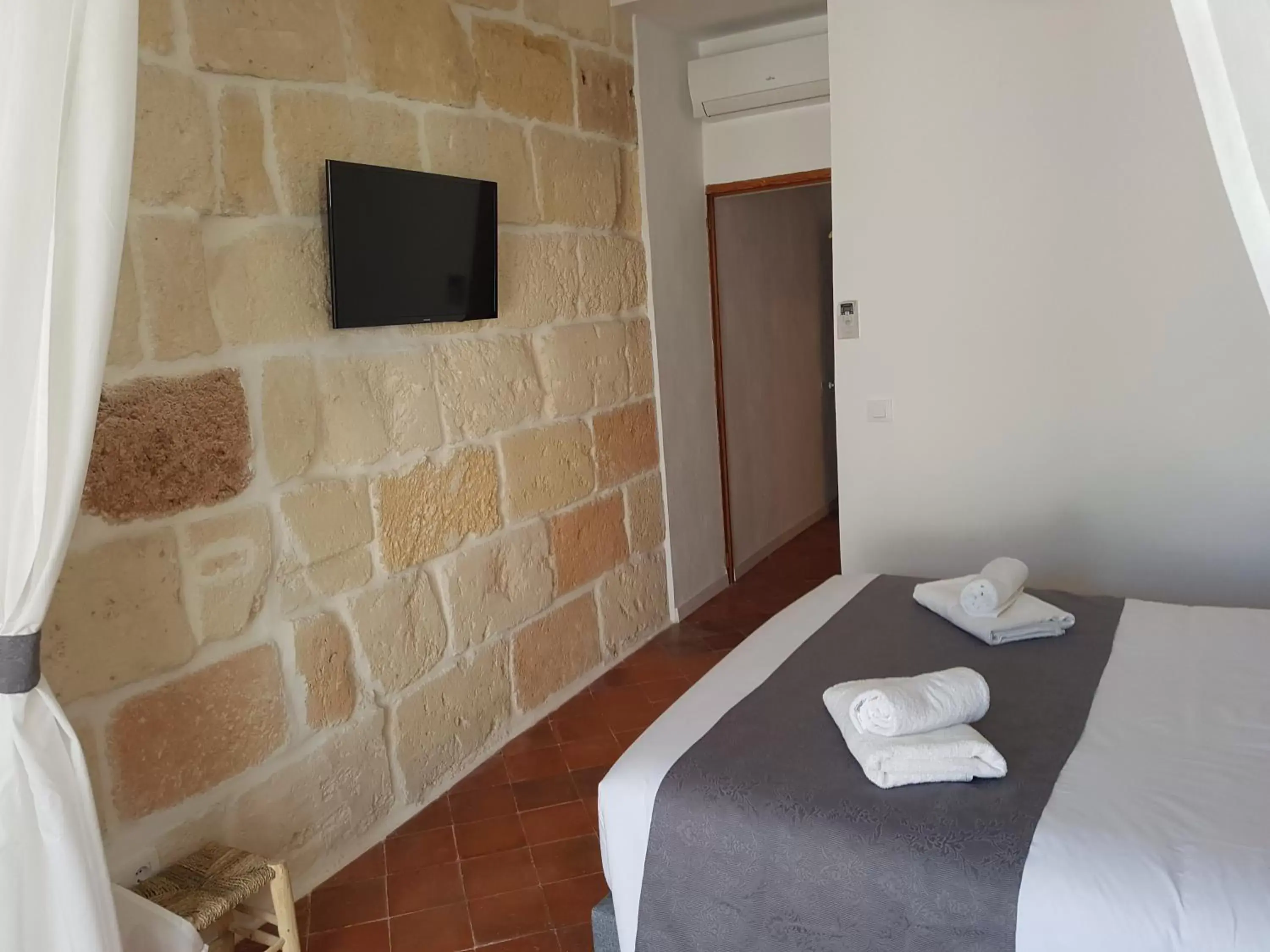 Bedroom, TV/Entertainment Center in My Rooms Ciutadella Adults Only by My Rooms Hotels