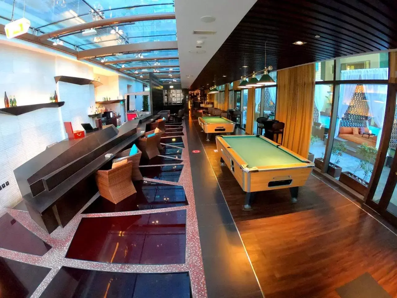 Restaurant/places to eat, Billiards in Southern Sun Abu Dhabi