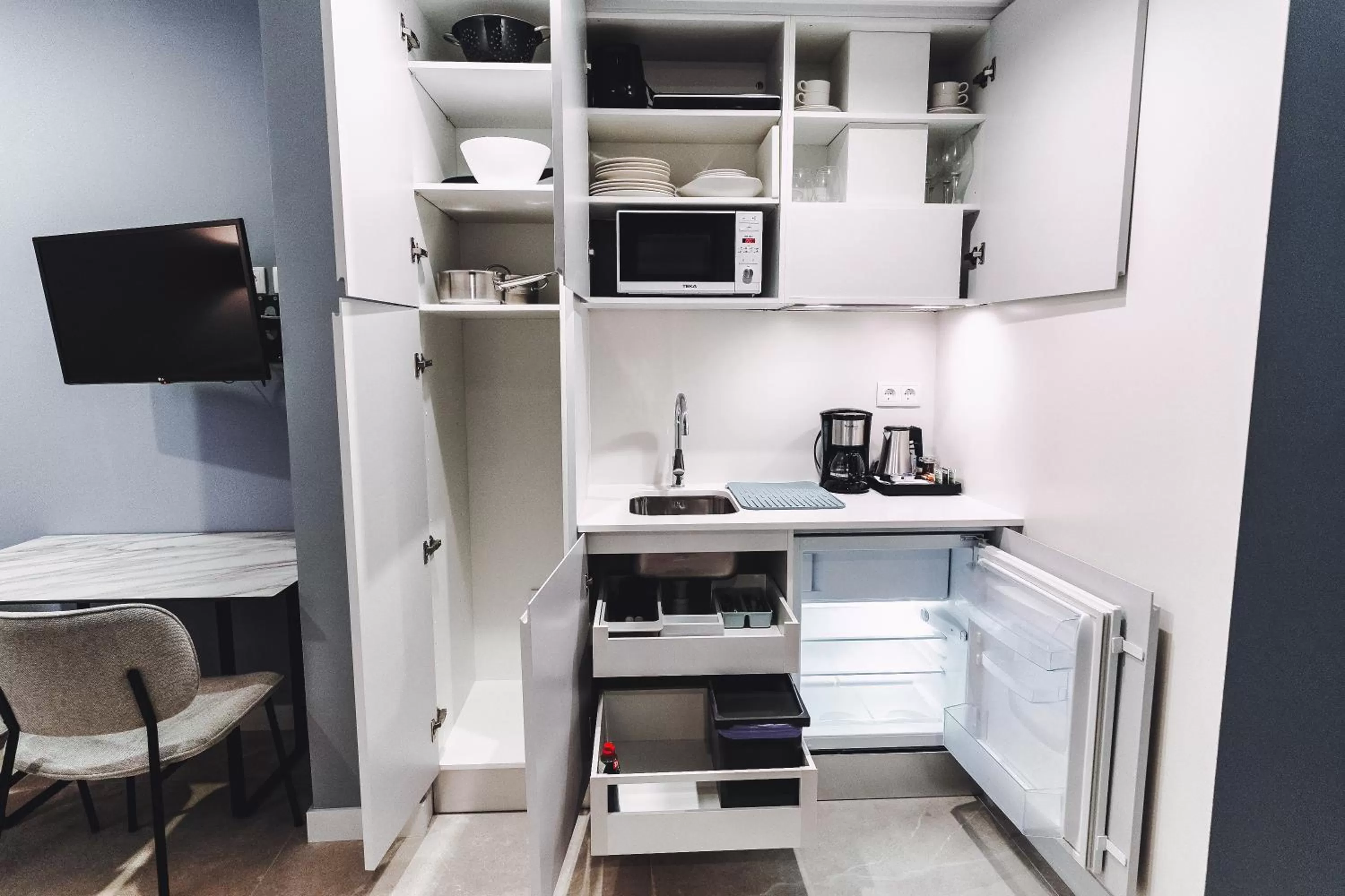 Kitchen or kitchenette in GBH Hotel-Apartamentos Estrella de Mar