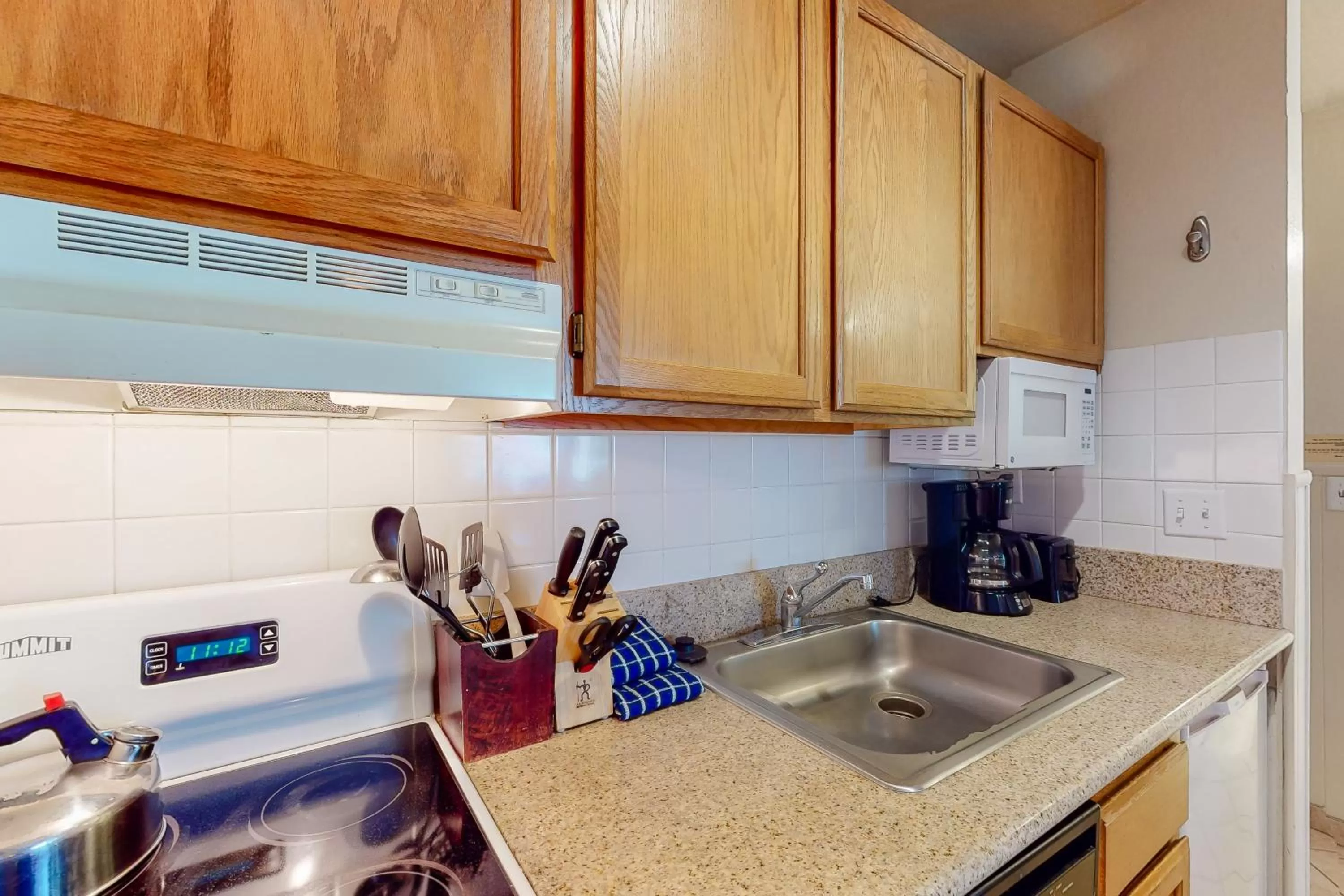 Kitchen/Kitchenette in Life at the Lodge