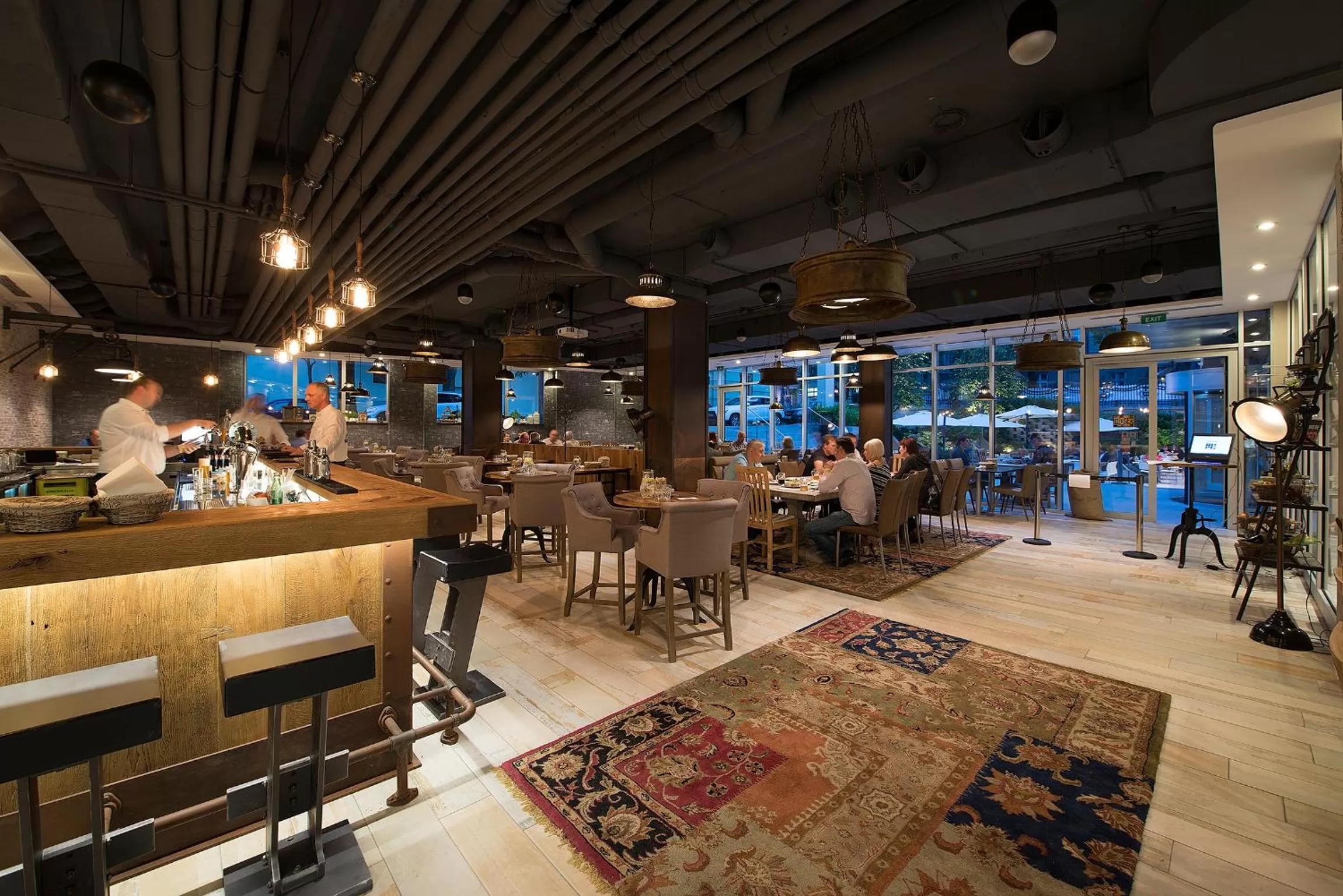 Restaurant/places to eat in LOFT Hotel Bratislava