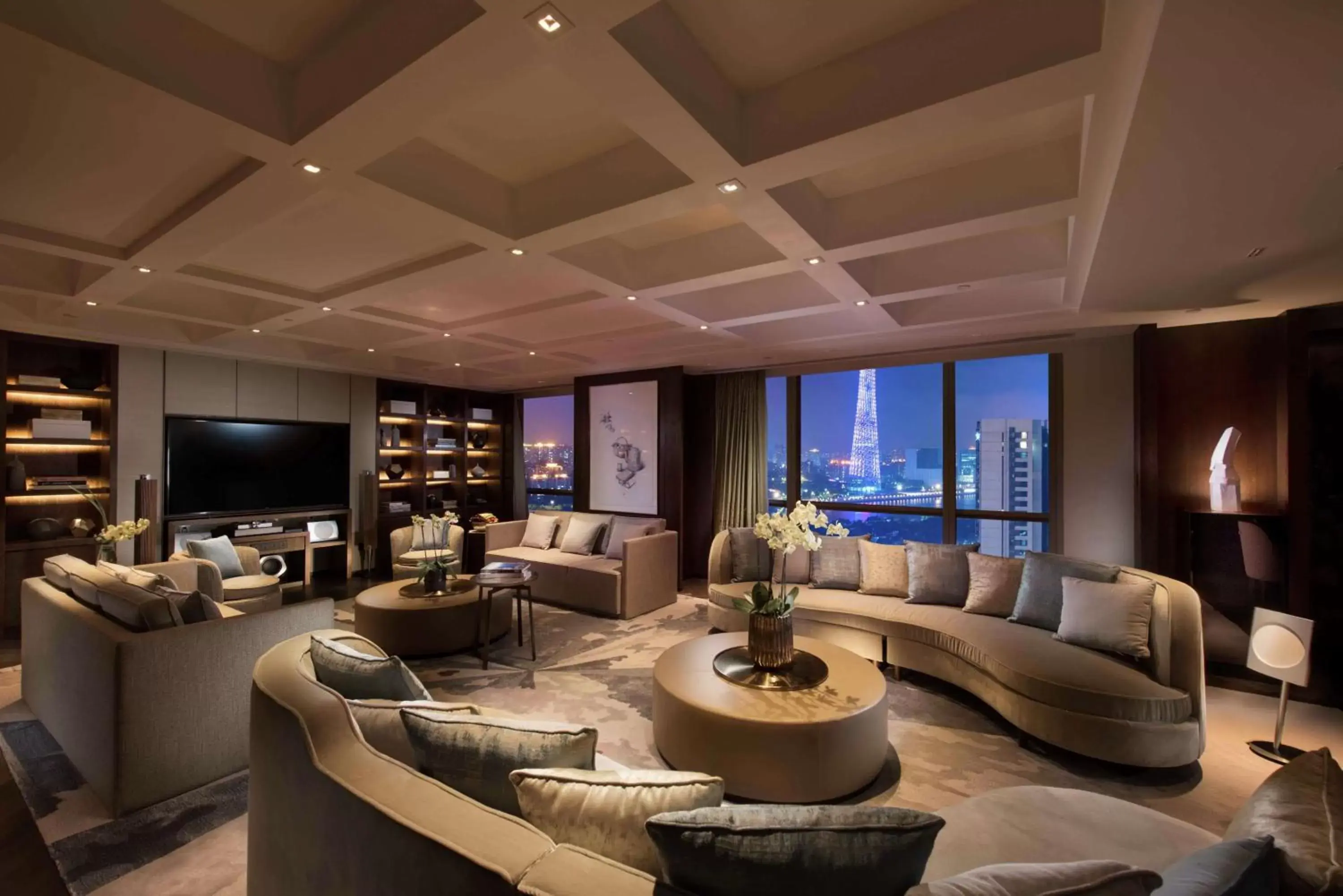 Living room, Lounge/Bar in Conrad Guangzhou - Free shuttle between hotel and Exhibition Center during Canton Fair & Exhibitor registration Counter