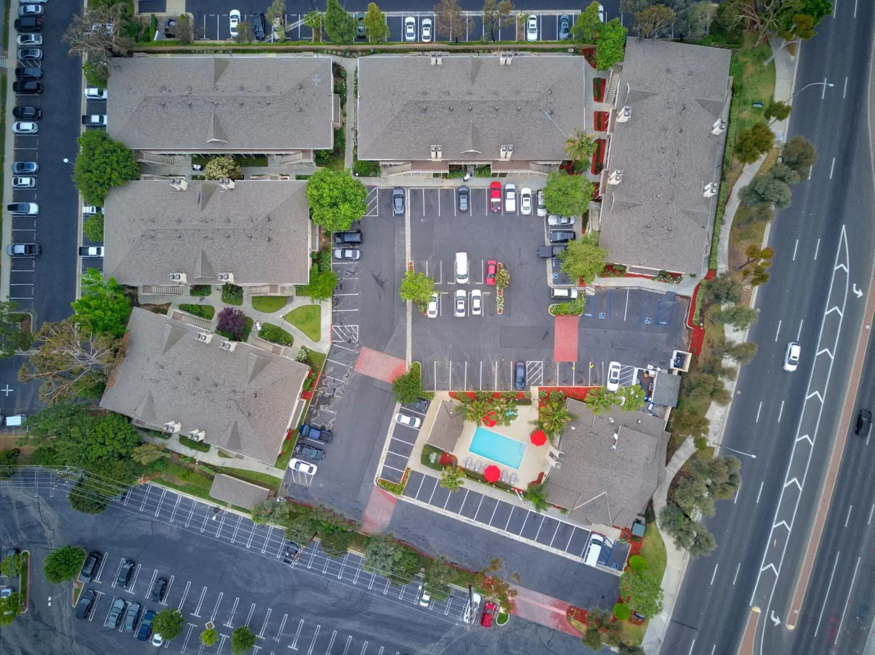 Bird's-eye View in Chase Suites Brea-Fullerton - North Orange County