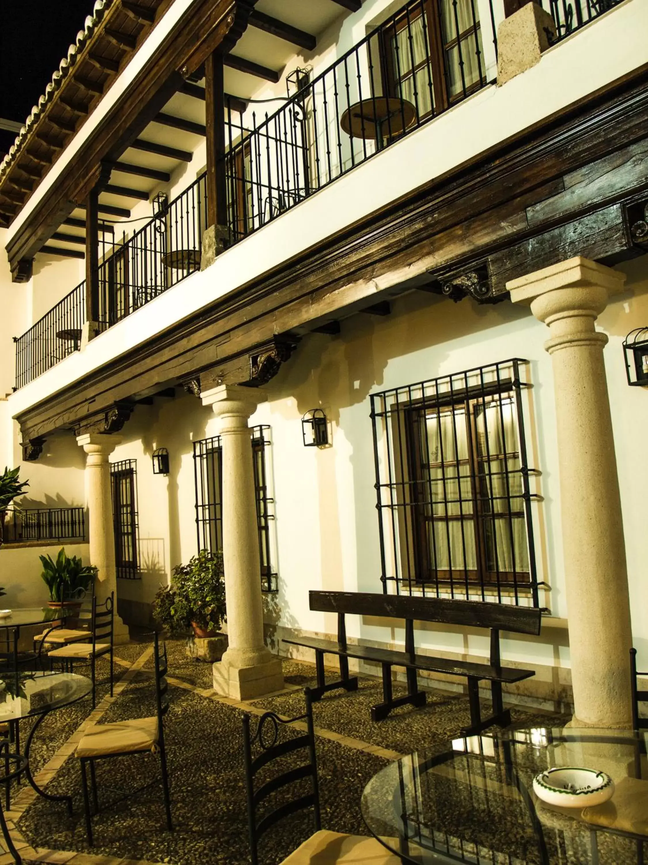 Facade/entrance, Lounge/Bar in Hotel Retiro del Maestre