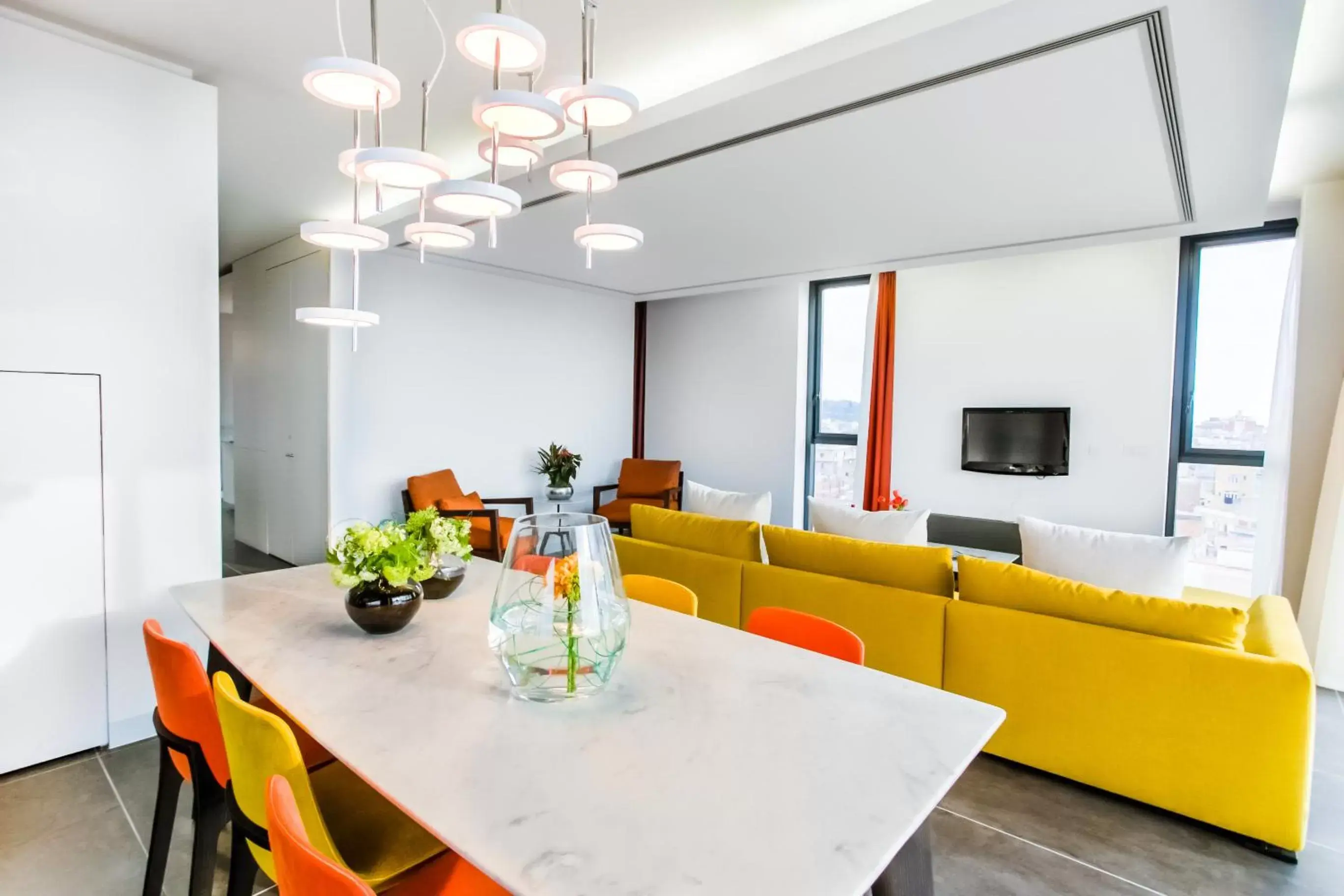 Seating area in Cosmo Apartments Sants