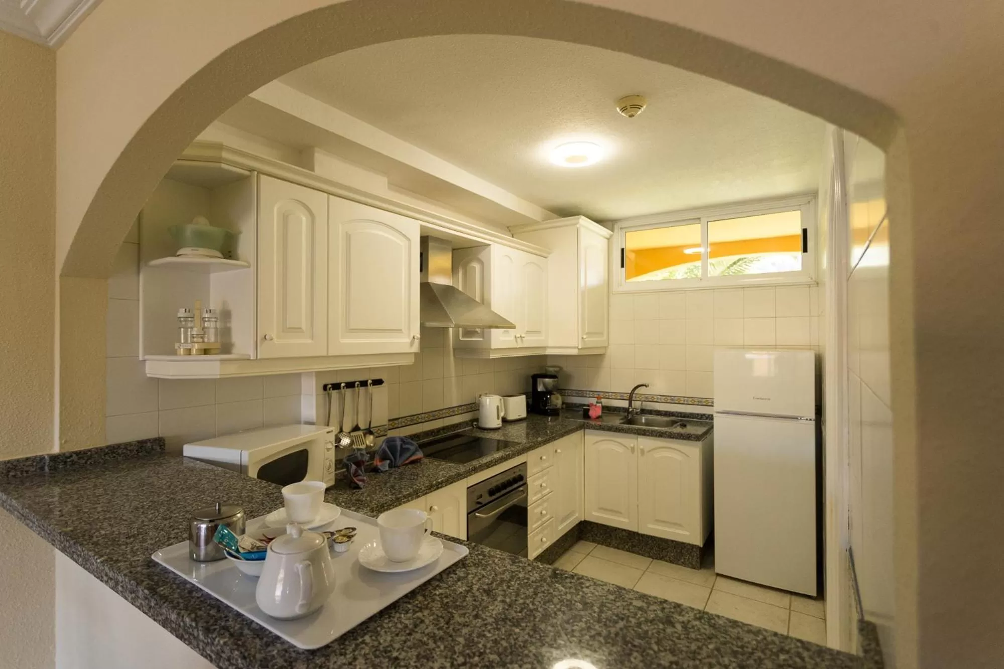 Kitchen or kitchenette in El Marques Palace by Intercorp Group