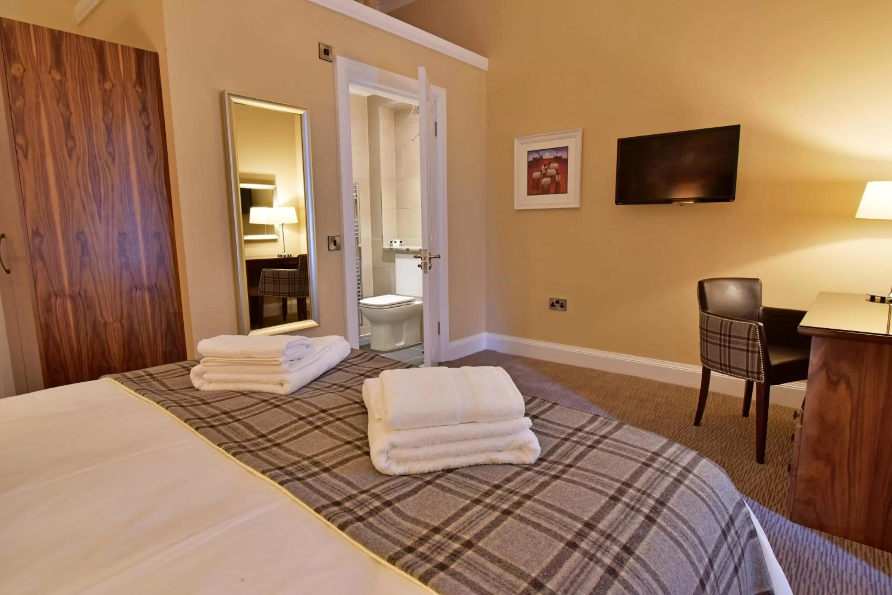 Photo of the whole room, Bed in The Townhouse Aberfeldy - Rooms & Breakfast