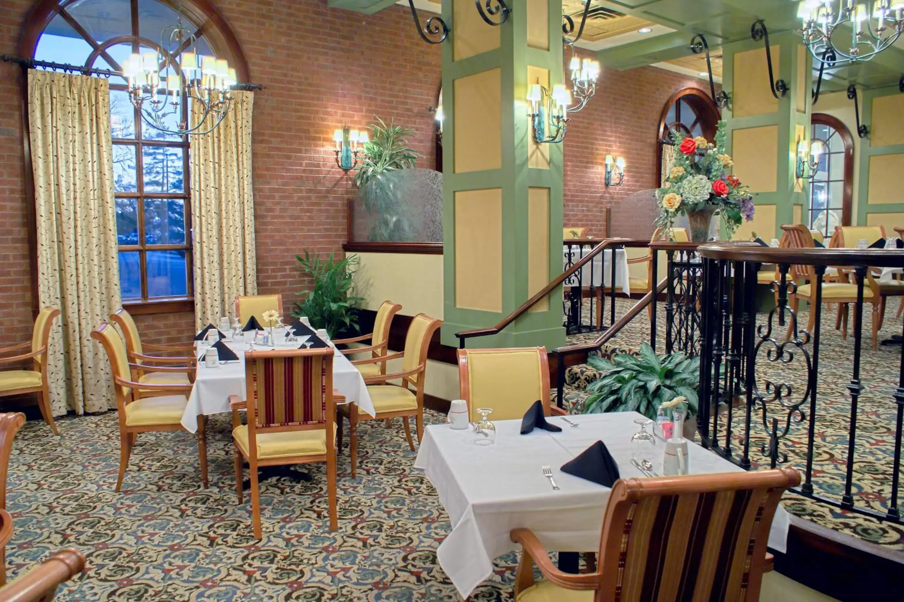 Restaurant/Places to Eat in DoubleTree Suites by Hilton Lexington