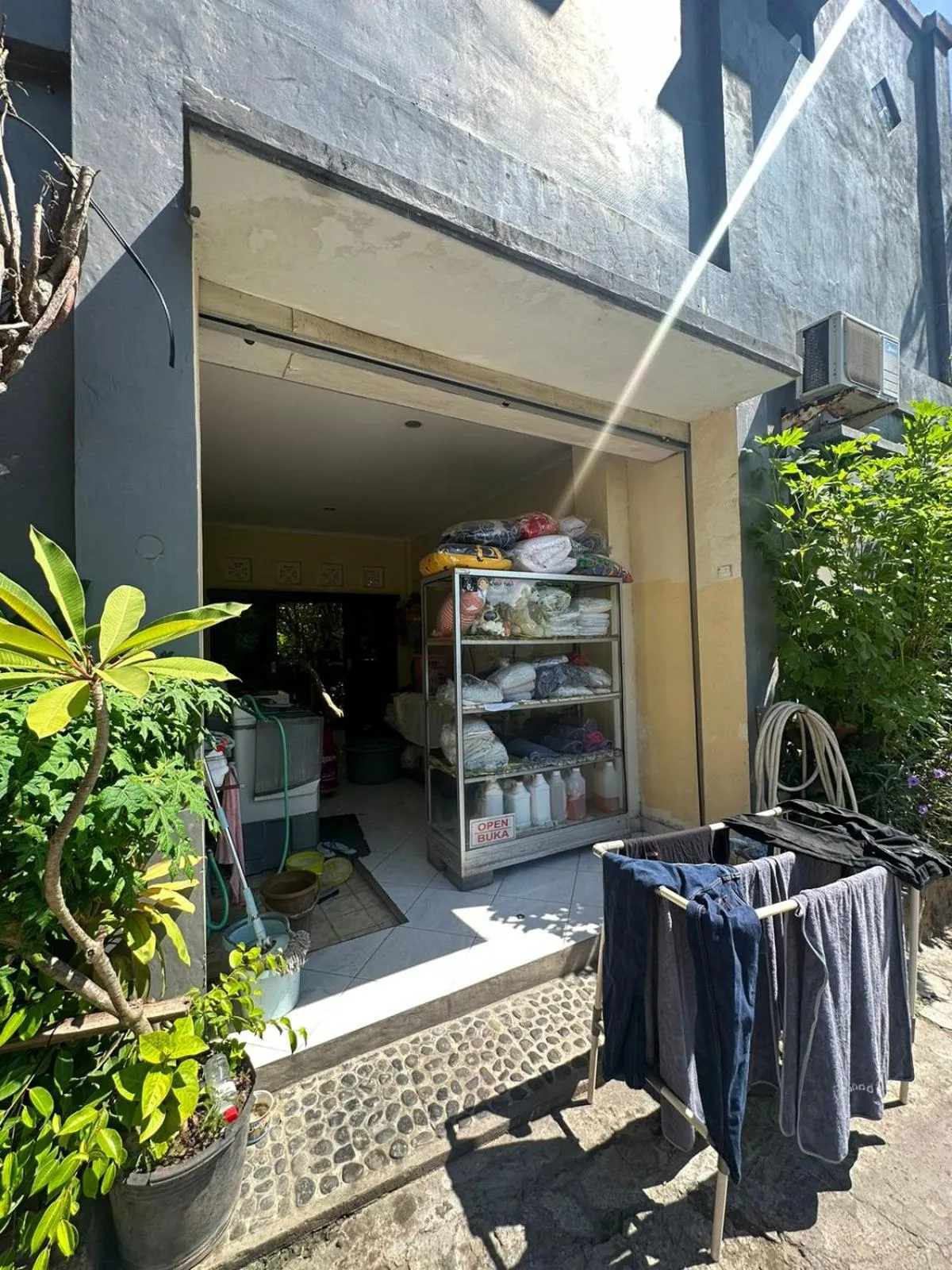 laundry in Sari Buana Bed & Breakfast