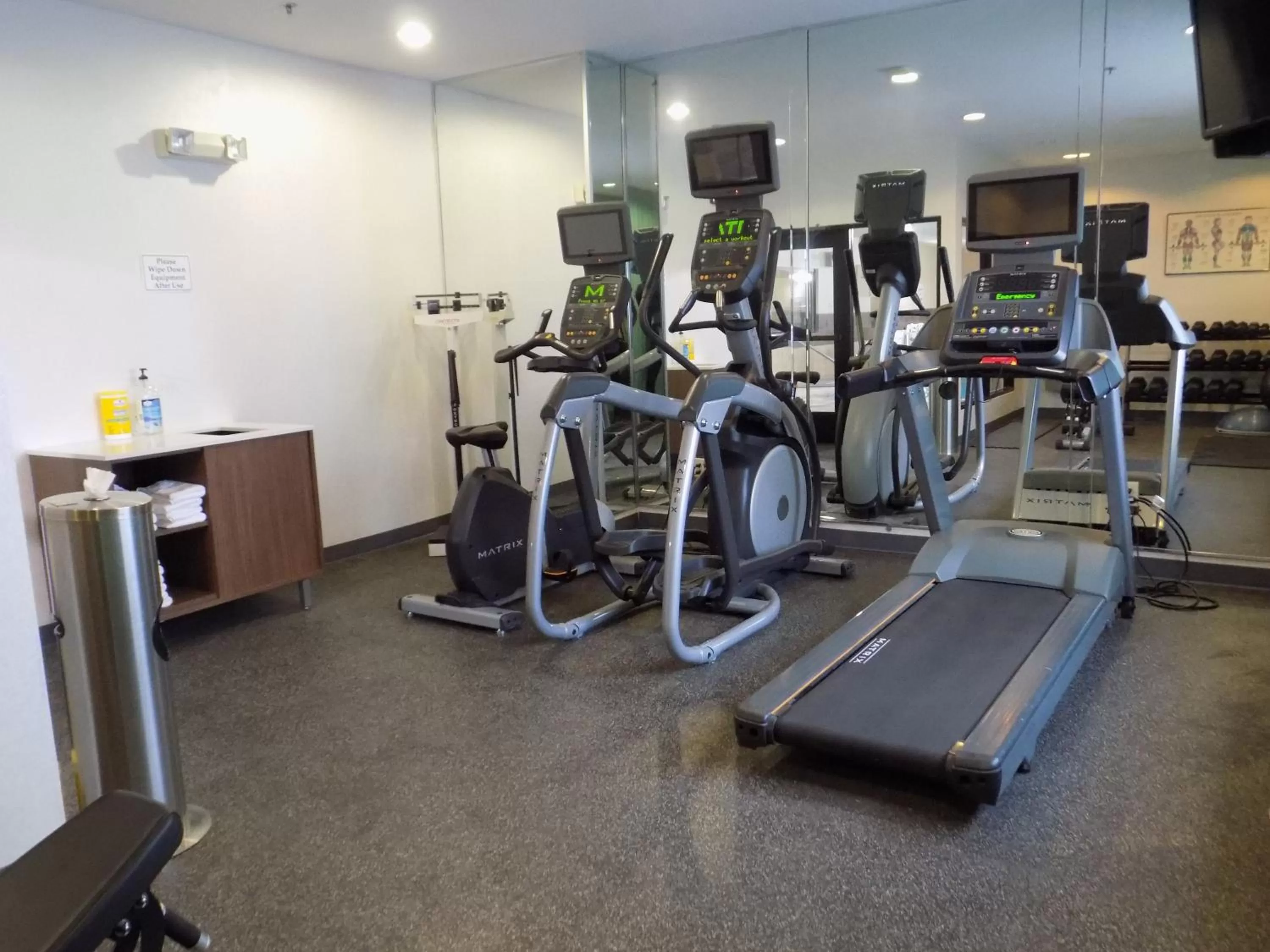 Fitness centre/facilities in Holiday Inn Express Hotel & Suites Albuquerque - North Balloon Fiesta Park by IHG