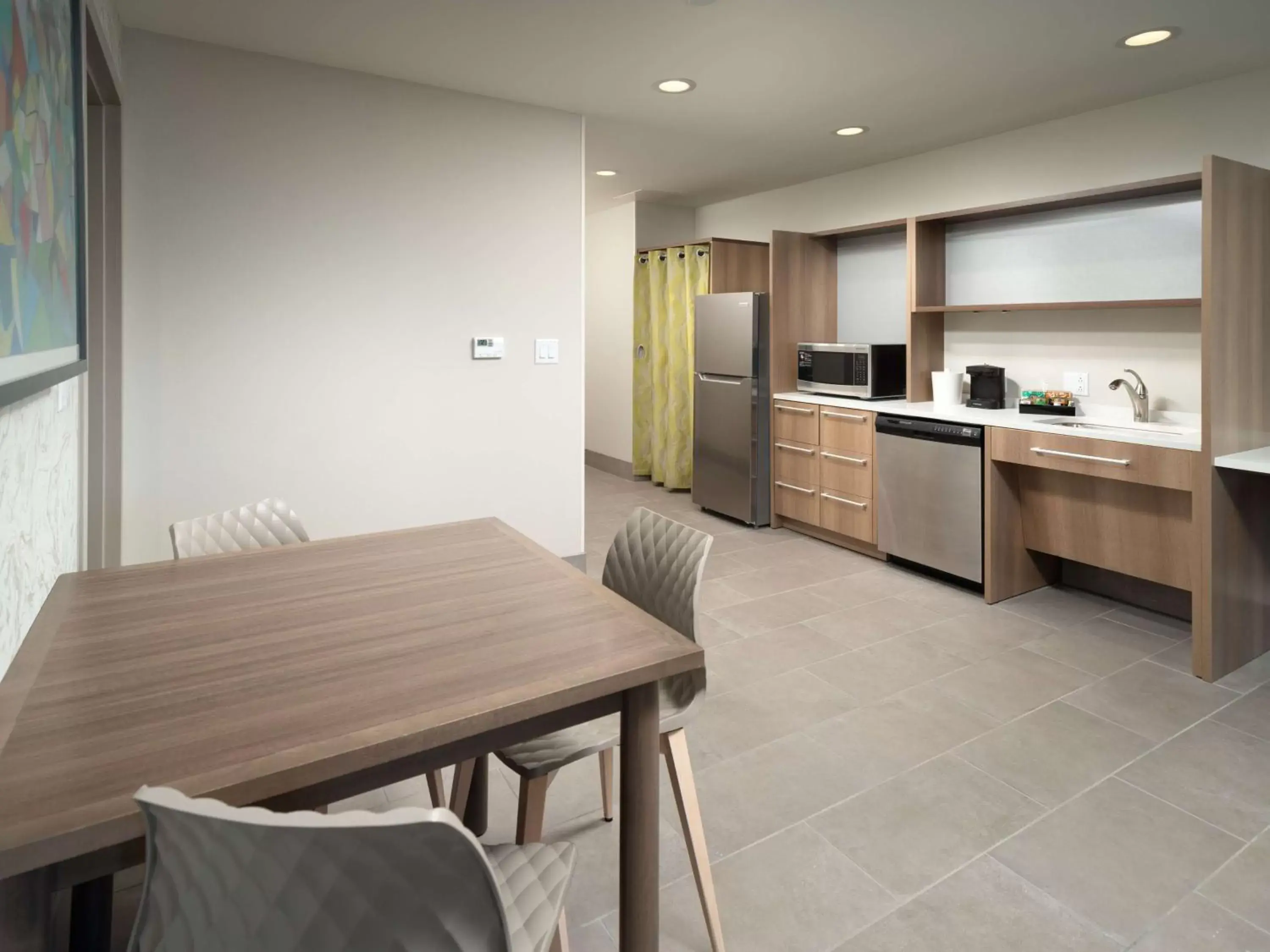 Kitchen or kitchenette, Kitchen/Kitchenette in Home2 Suites By Hilton Chattanooga Hamilton Place