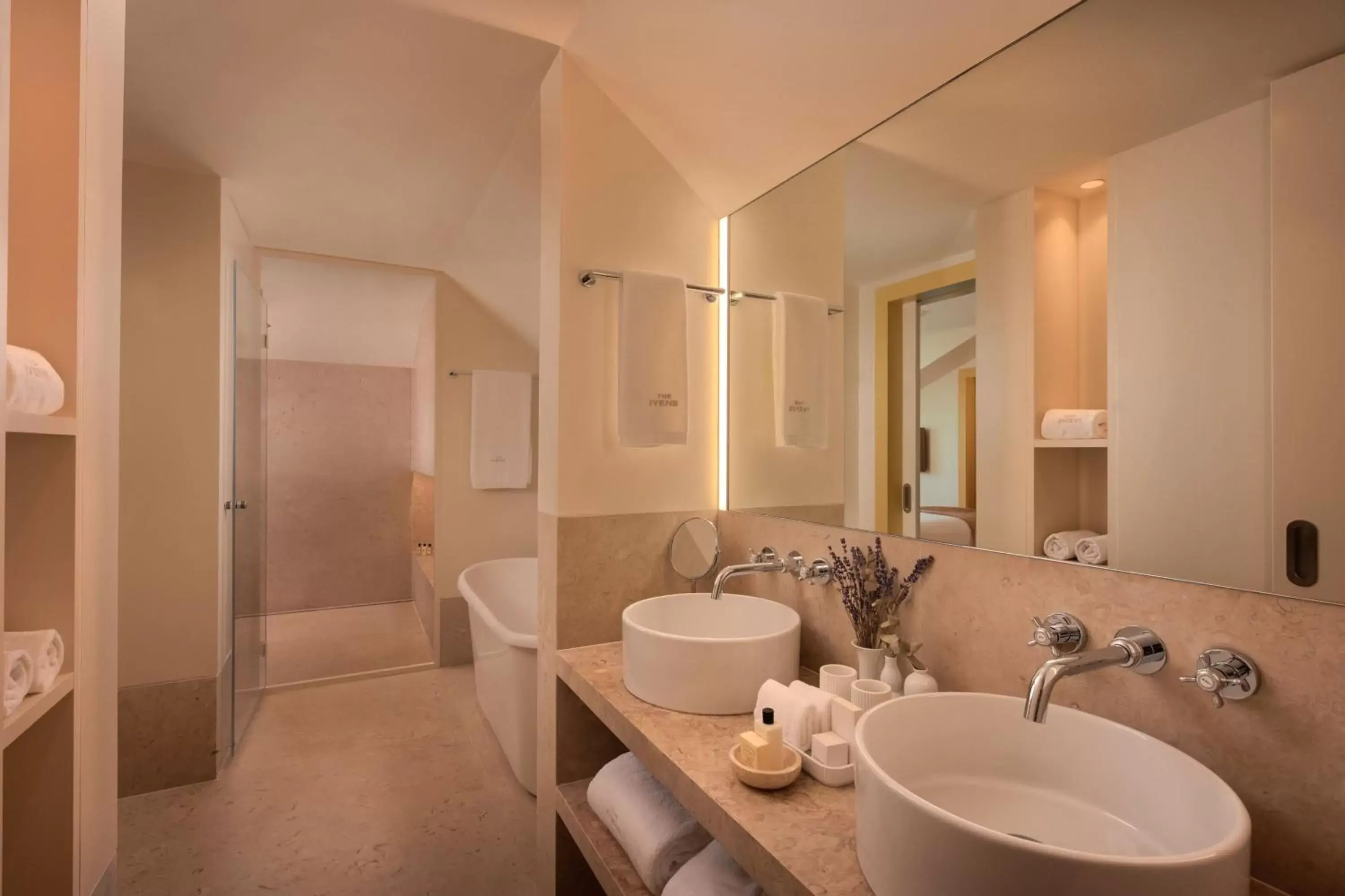Bathroom in The Ivens Autograph Collection