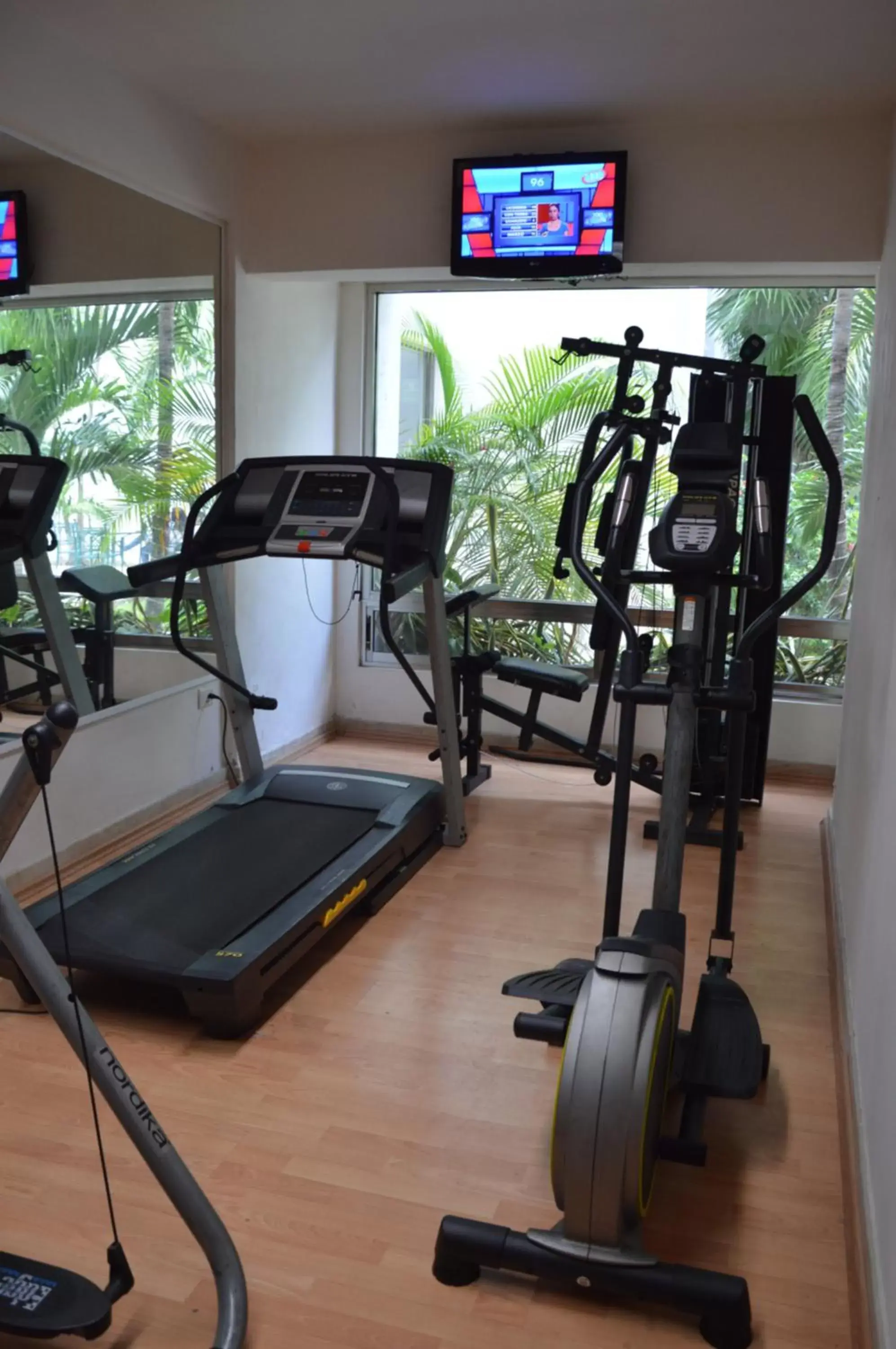 Fitness centre/facilities, Fitness Center/Facilities in Ambiance Suites
