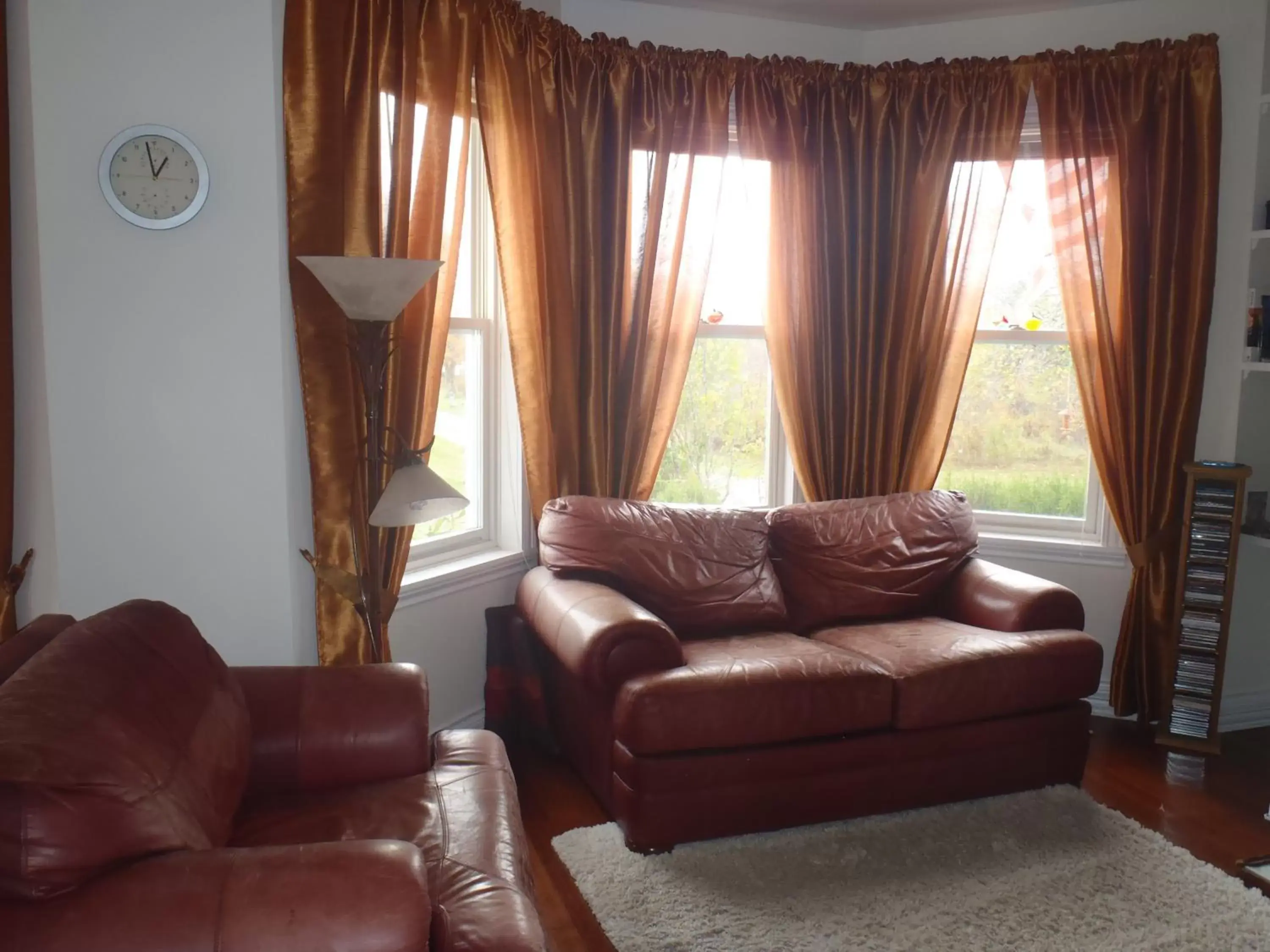 Living room, Seating Area in The Parrsboro Mansion Inn