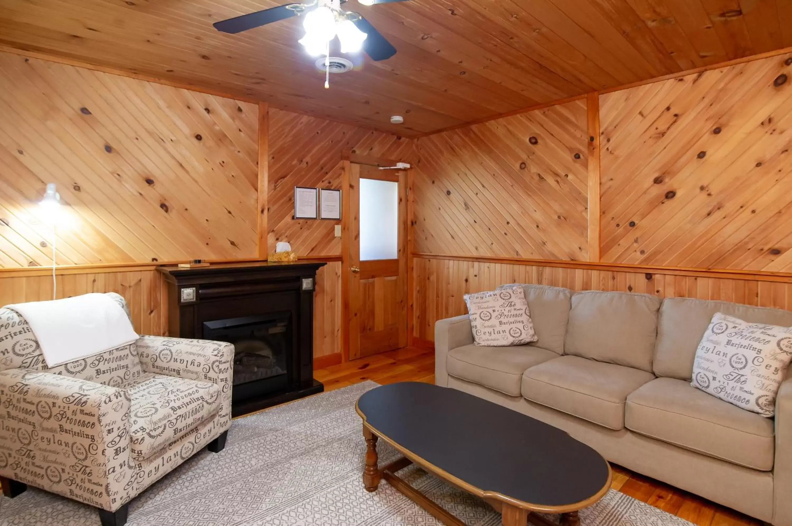 Seating Area in Bye the Bay Bed and Breakfast