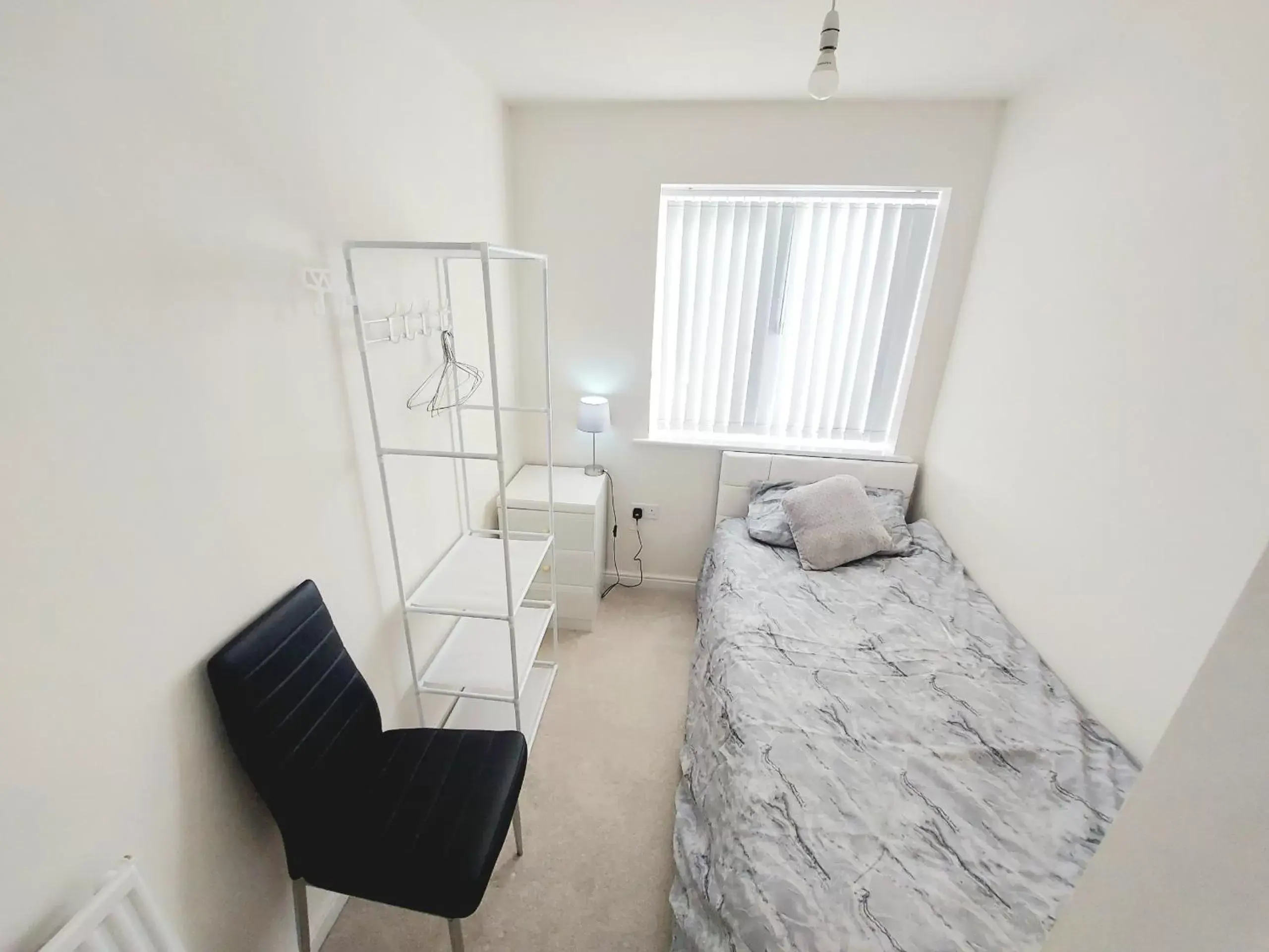 Bedroom, Bed in 3-BED HOME, FULL KITCHEN, ENSUITE, in TELFORD OAKENGATES KETLEY