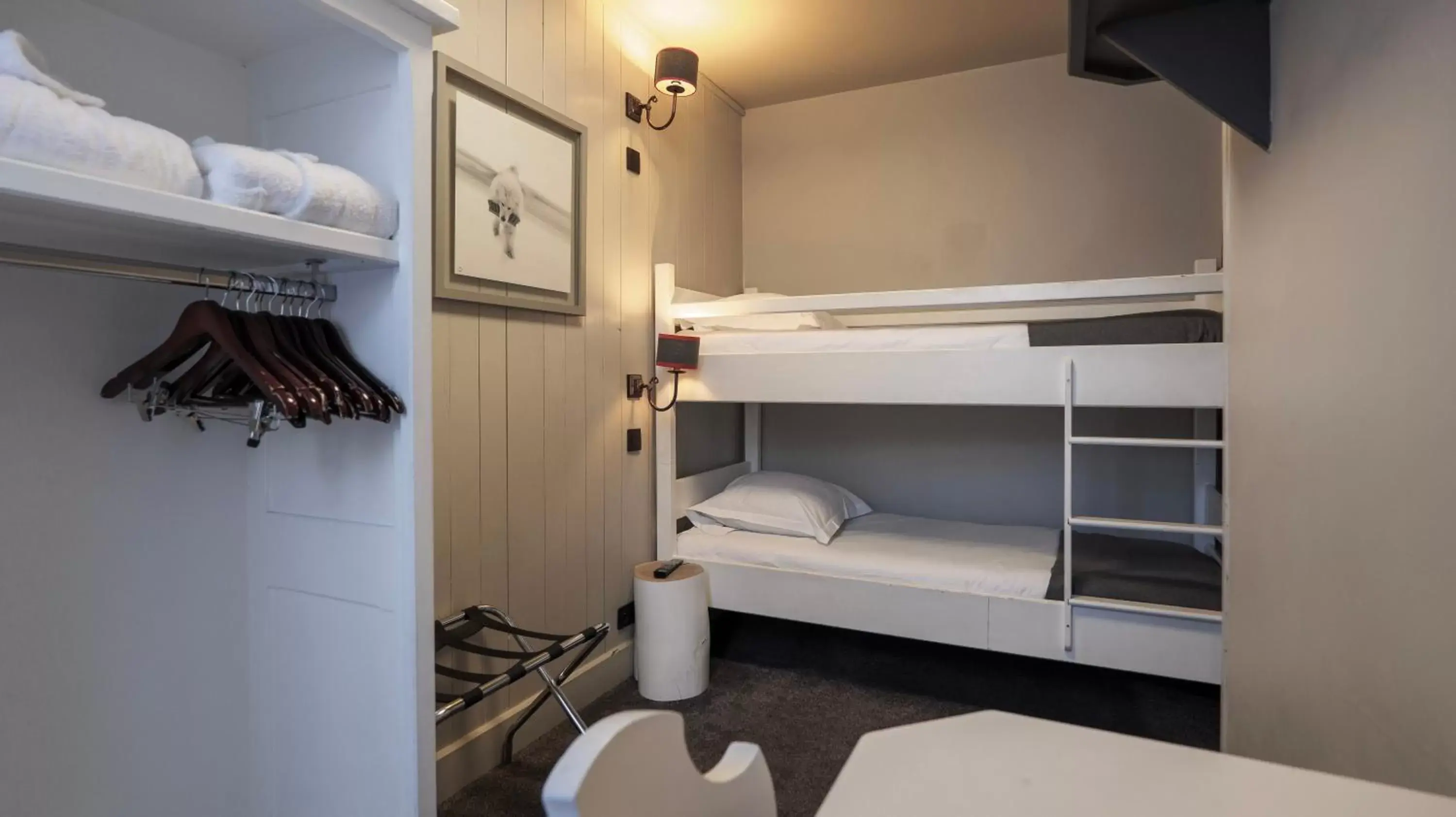 Bunk Bed in Le Faucigny - Hotel de Charme