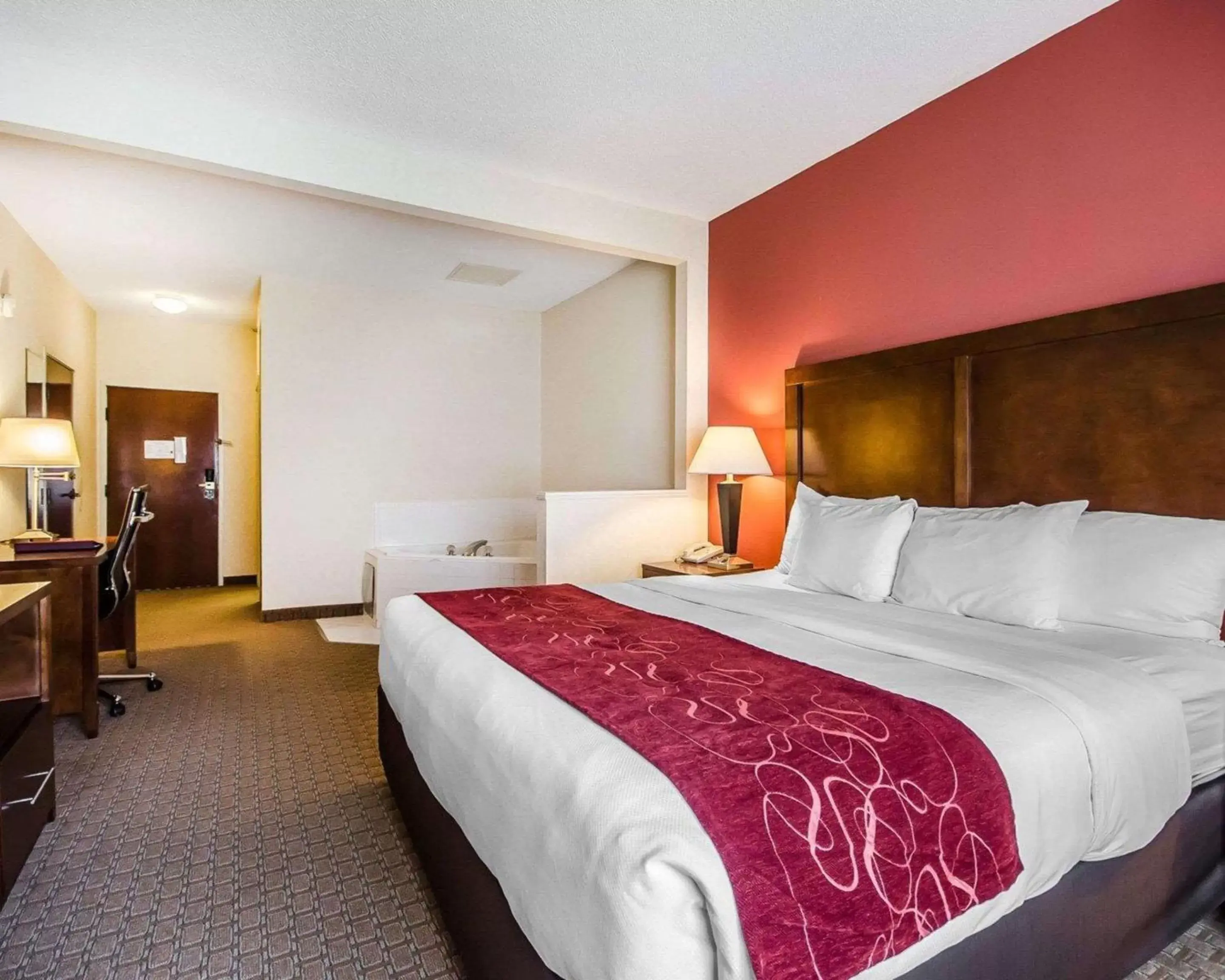 Bedroom, Bed in Comfort Suites Prestonsburg West
