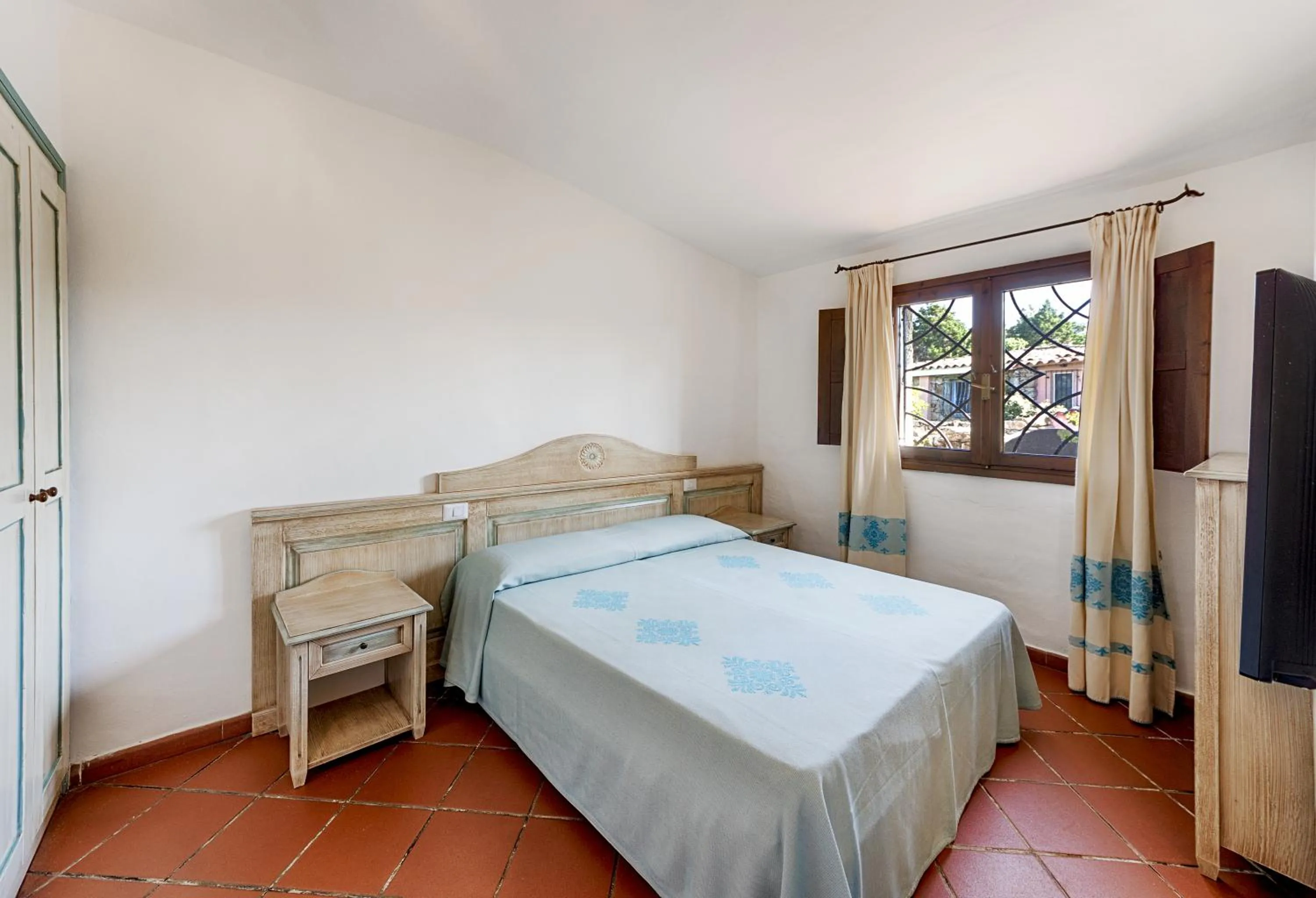 View (from property/room), Bed in Colonna Country Club