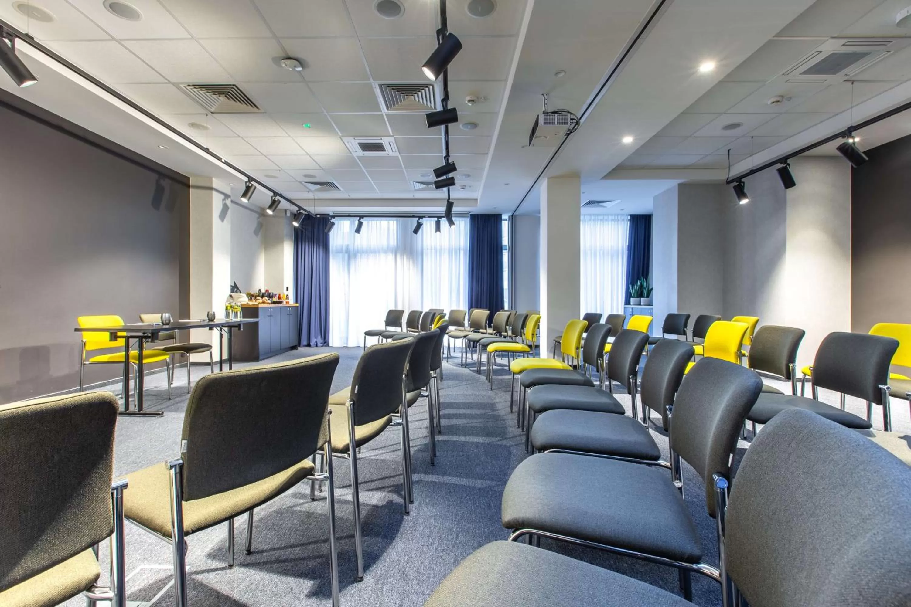 Meeting/conference room in Park Inn by Radisson Poznan