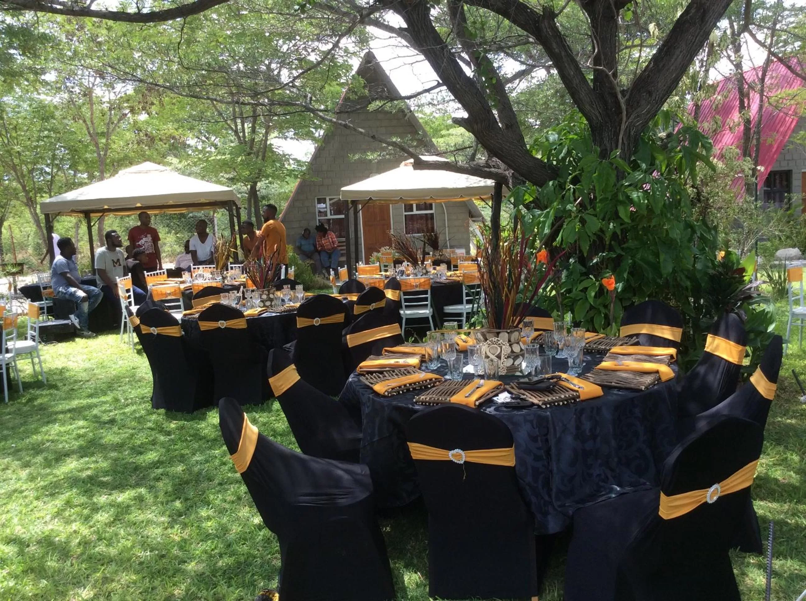 Restaurant/Places to Eat in Happy Forest B&B