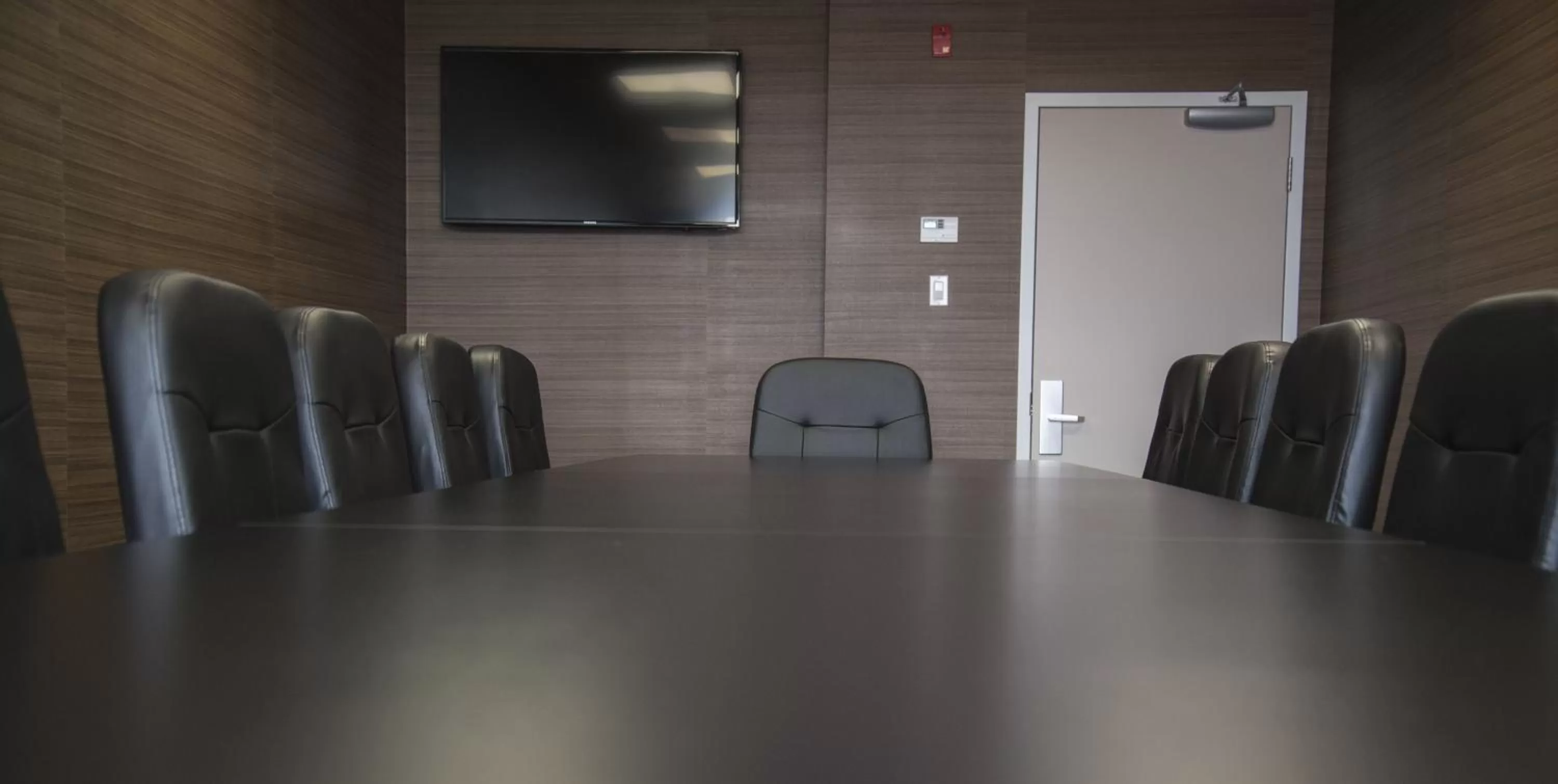 Banquet/Function facilities, TV/Entertainment Center in Quality Inn Sept-Iles