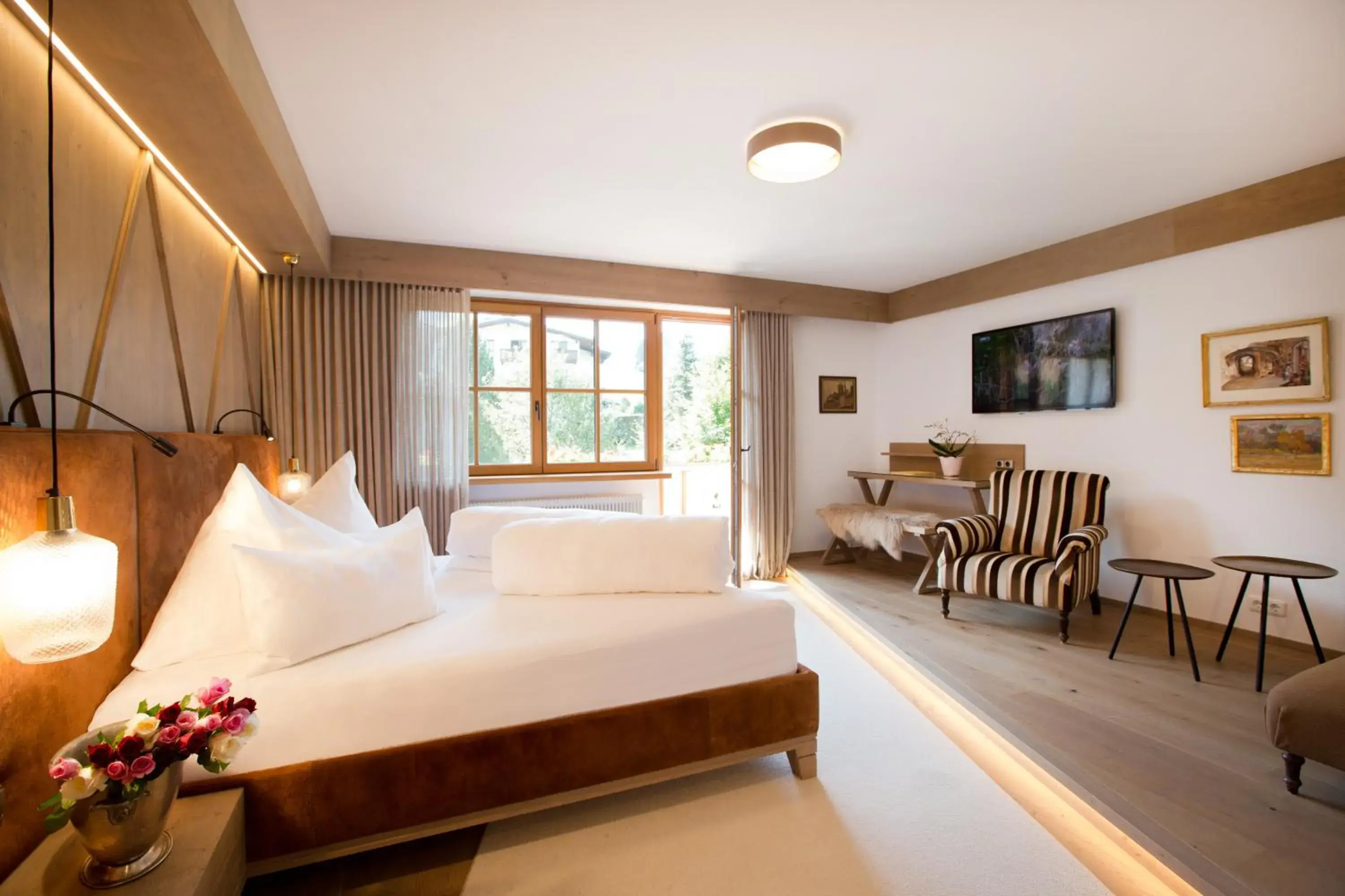 Deluxe Double Room with Balcony in Minglers Sportalm - Das Gourmet- und Genießerhotel Deluxe Double Room with Balcony in Minglers Sportalm - Das Gourmet- und Genießerhotel