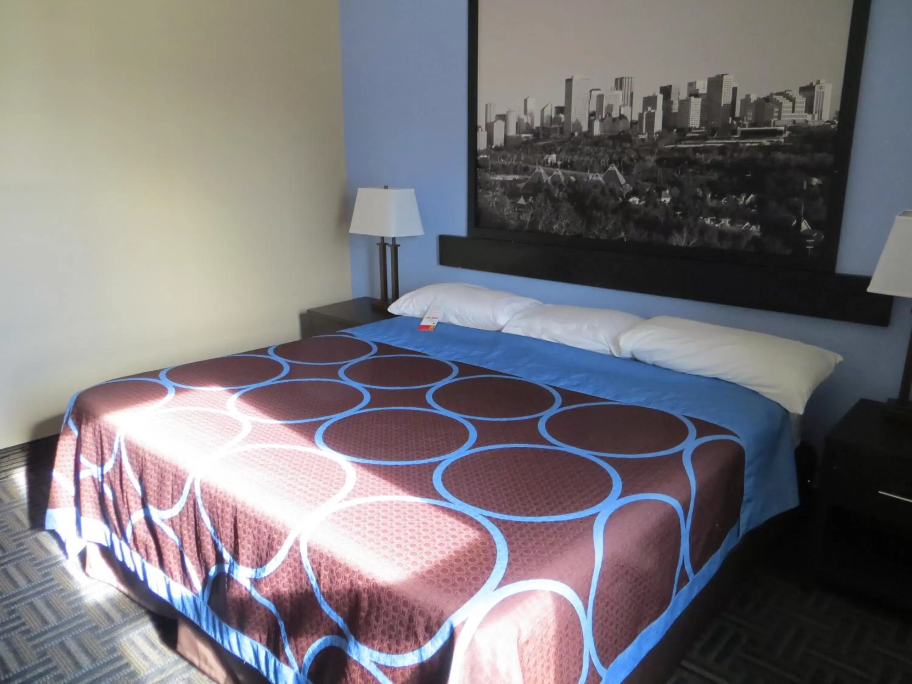 Bed in Super 8 by Wyndham Edmonton/West Bed in Super 8 by Wyndham Edmonton/West