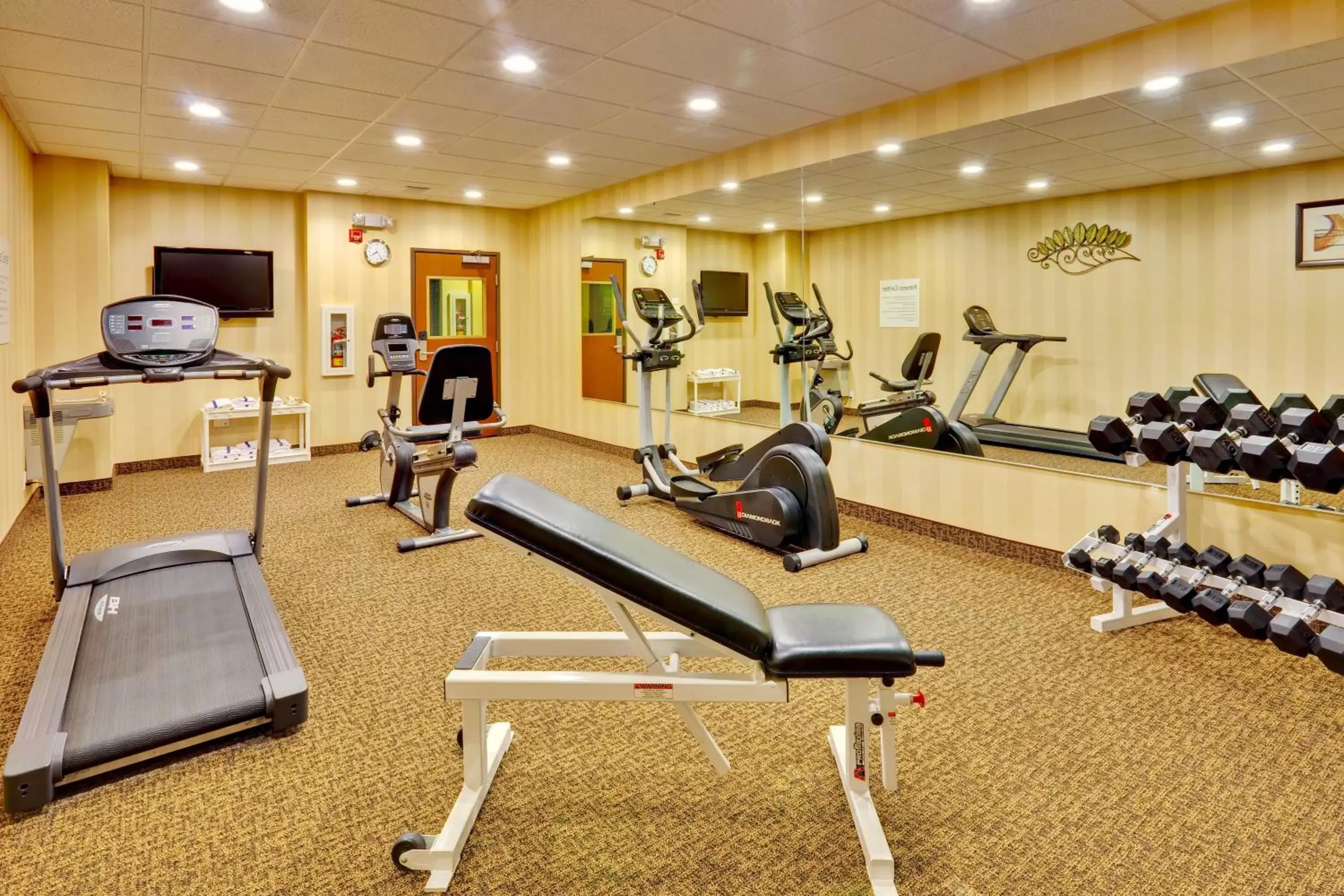 Fitness centre/facilities, Fitness Center/Facilities in Holiday Inn Express Hotel & Suites Byram, an IHG Hotel