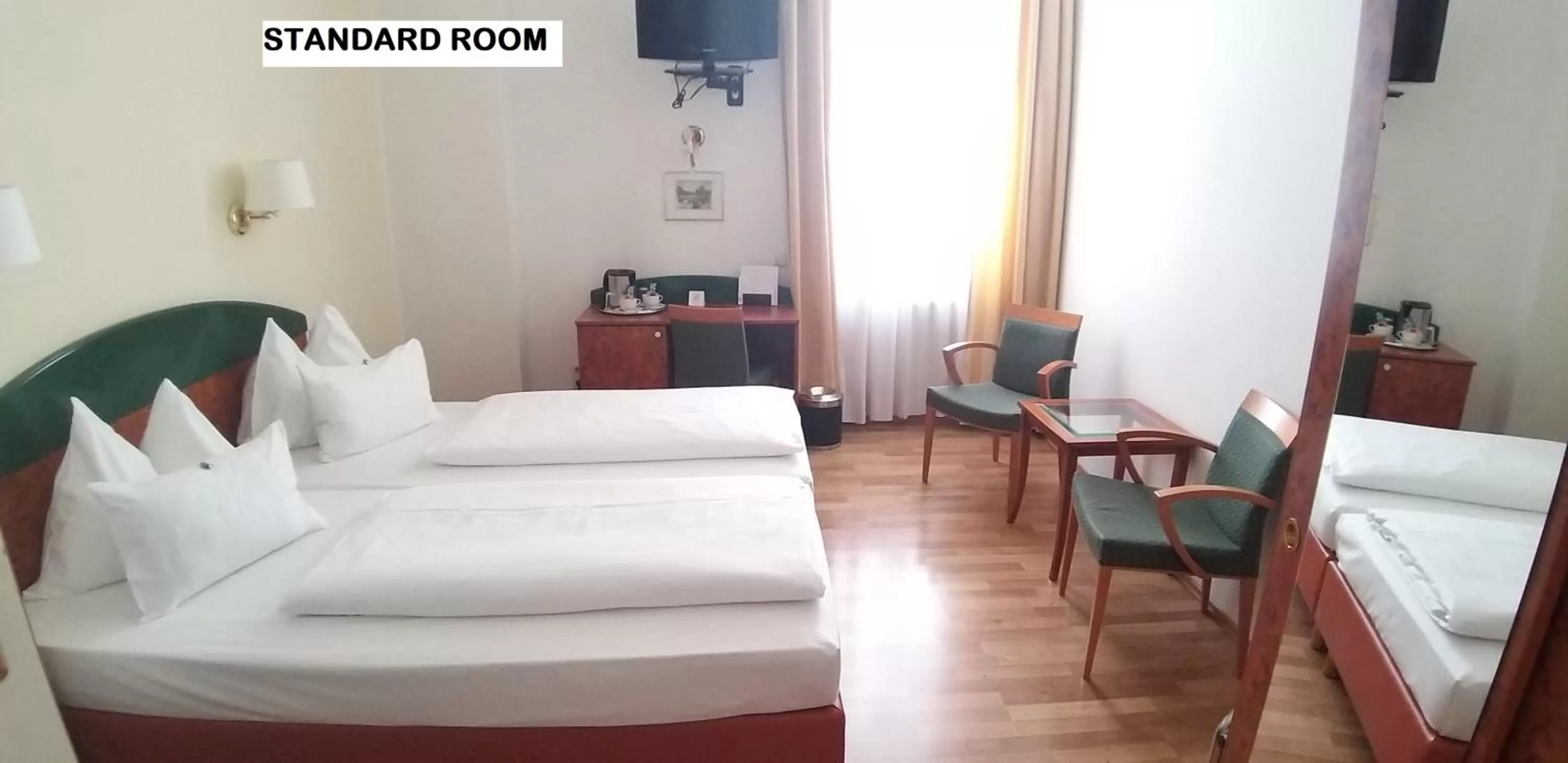Photo of the whole room, Bed in Hotel Domizil